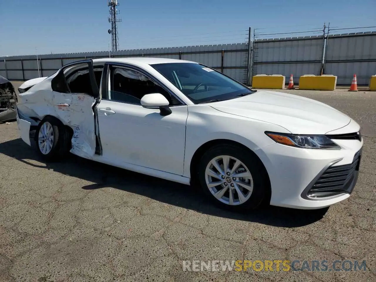 4 Photograph of a damaged car 4T1R11AK8RU223348 TOYOTA CAMRY 2024