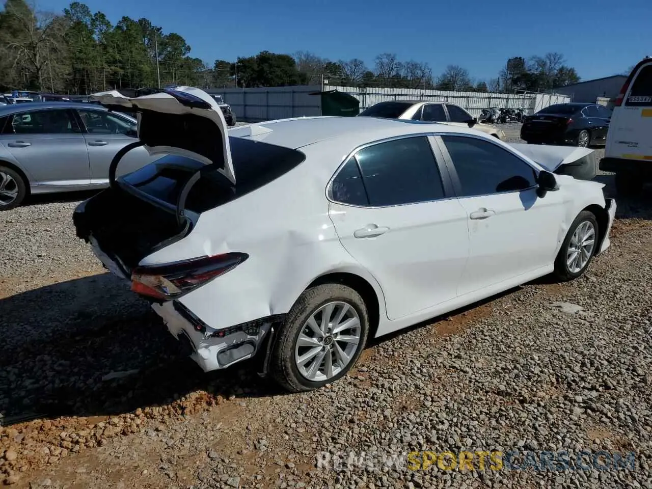 3 Photograph of a damaged car 4T1R11AK9RU238585 TOYOTA CAMRY 2024