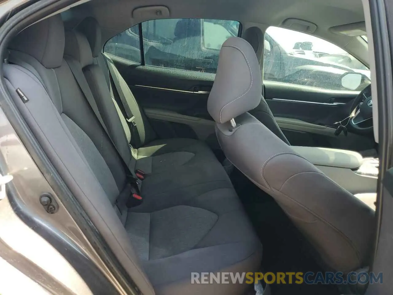 10 Photograph of a damaged car 4T1R11AK9RU857798 TOYOTA CAMRY 2024