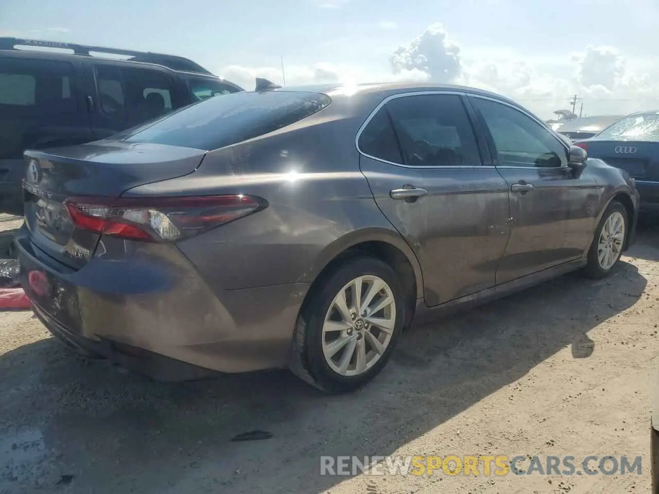 3 Photograph of a damaged car 4T1R11AK9RU857798 TOYOTA CAMRY 2024