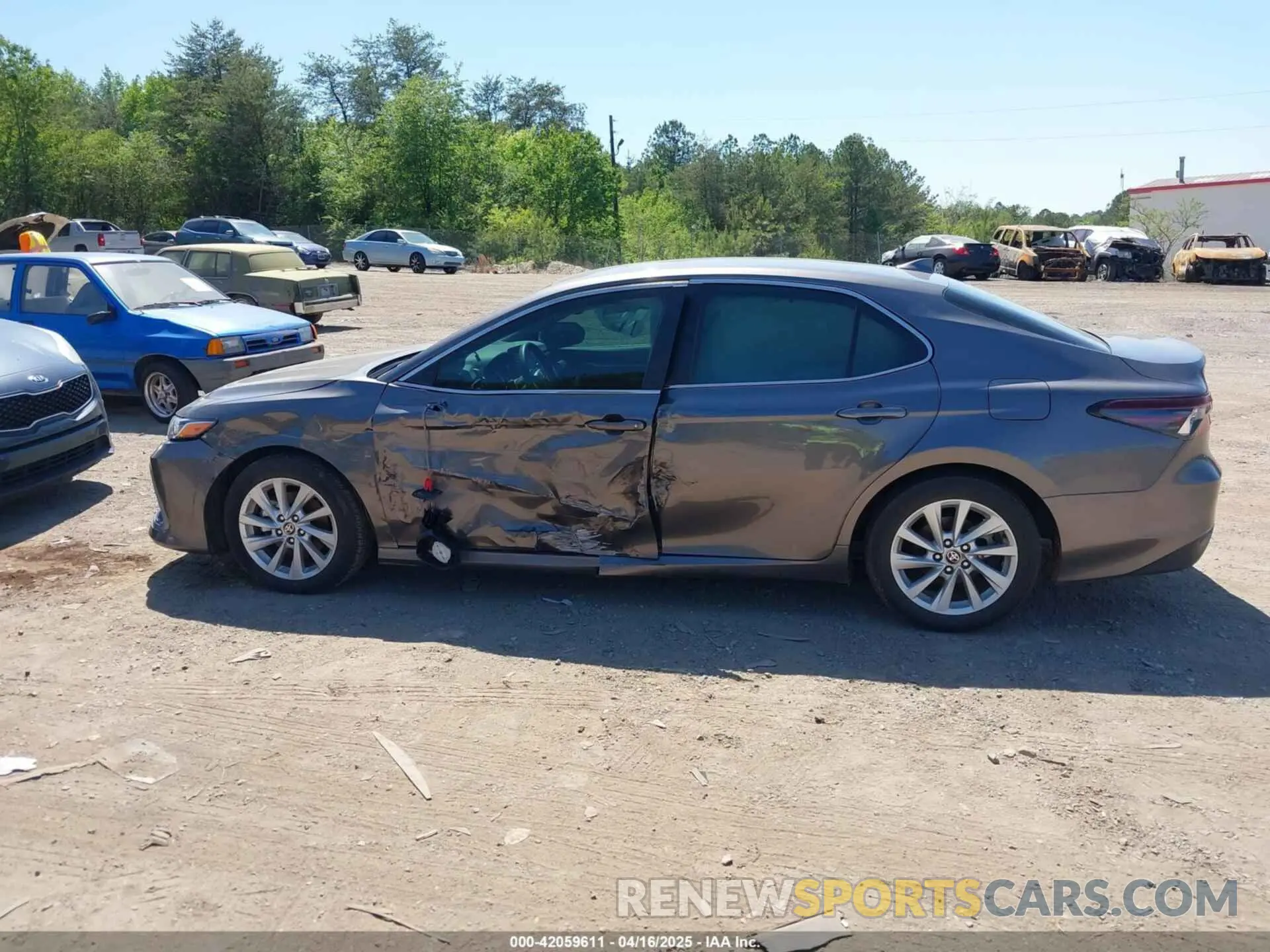 14 Photograph of a damaged car 4T1R11AK9RU876271 TOYOTA CAMRY 2024
