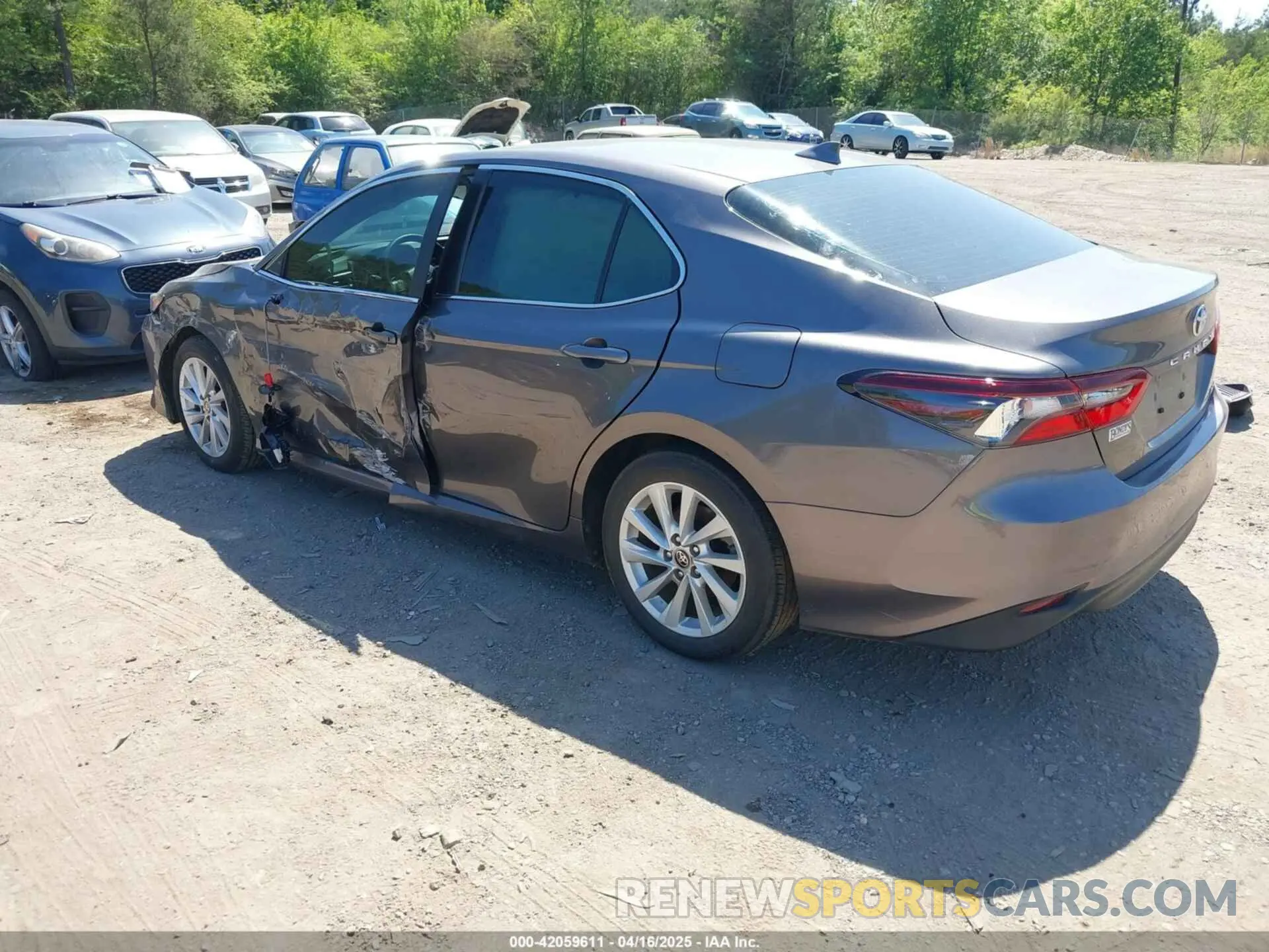 3 Photograph of a damaged car 4T1R11AK9RU876271 TOYOTA CAMRY 2024