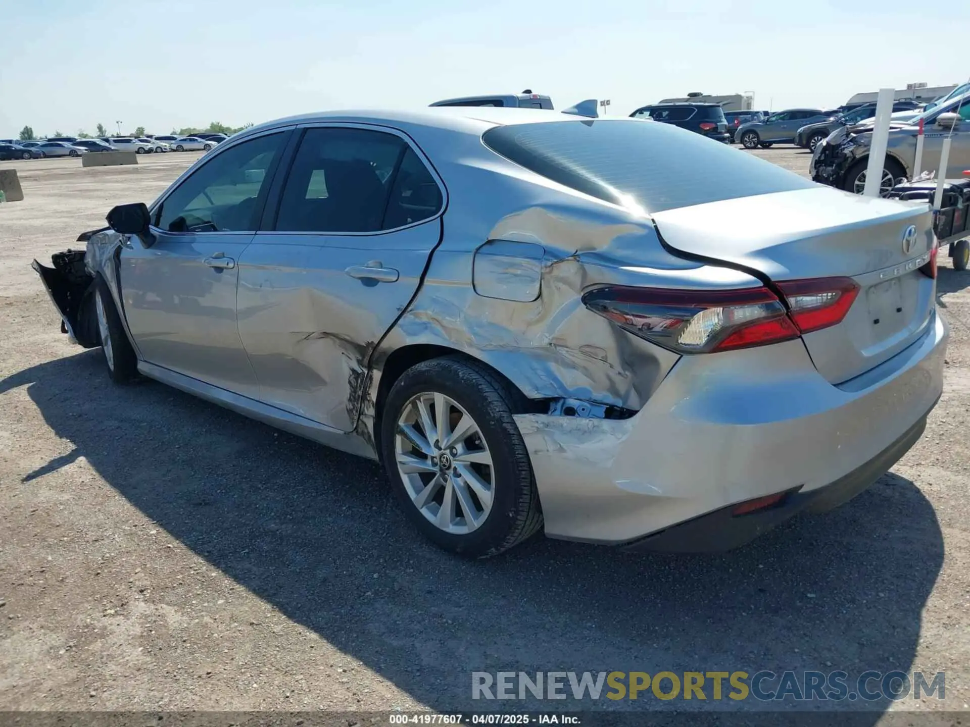 3 Photograph of a damaged car 4T1R11AKXRU883388 TOYOTA CAMRY 2024