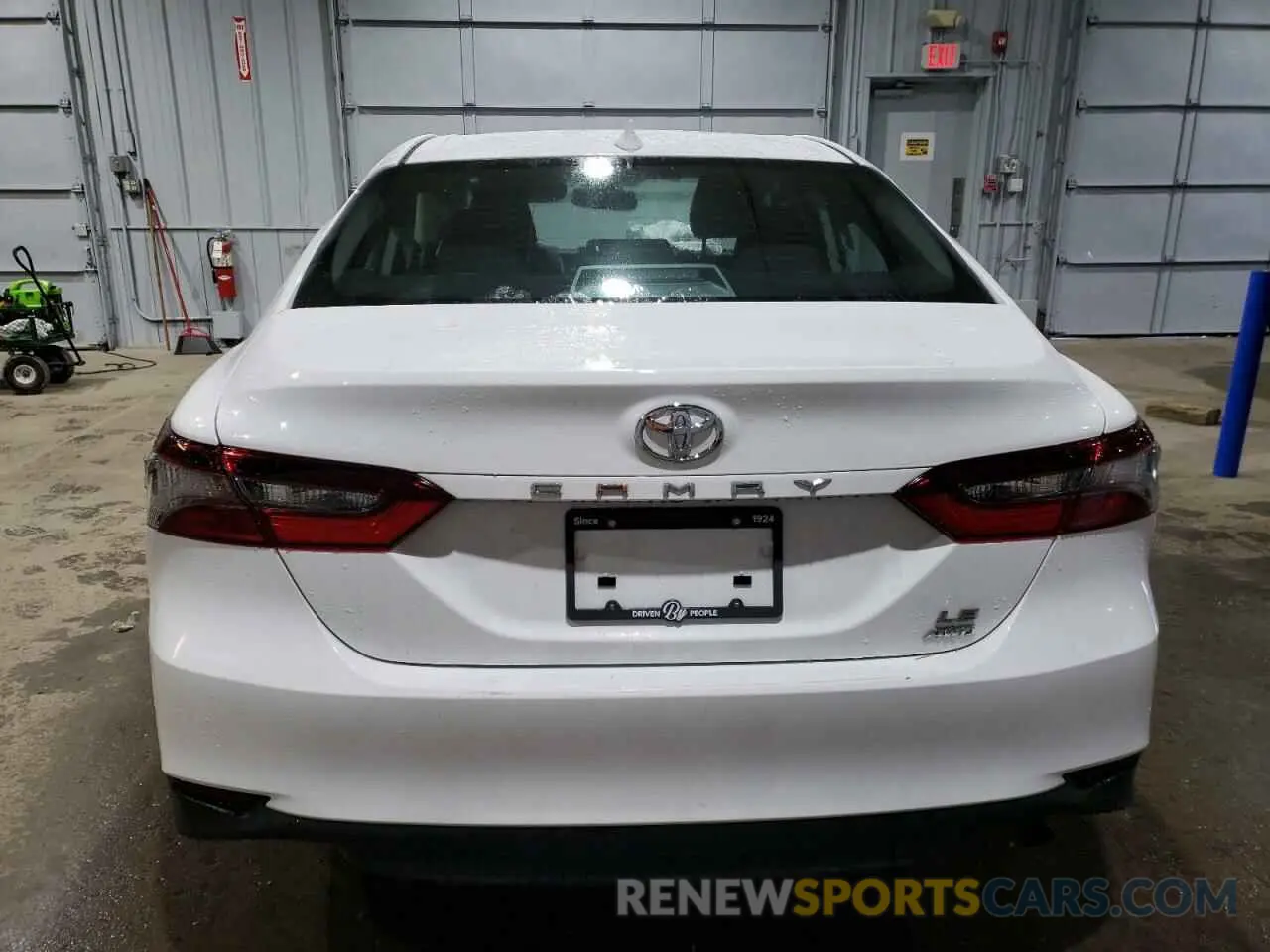 6 Photograph of a damaged car 4T1R11BKXRU131284 TOYOTA CAMRY 2024