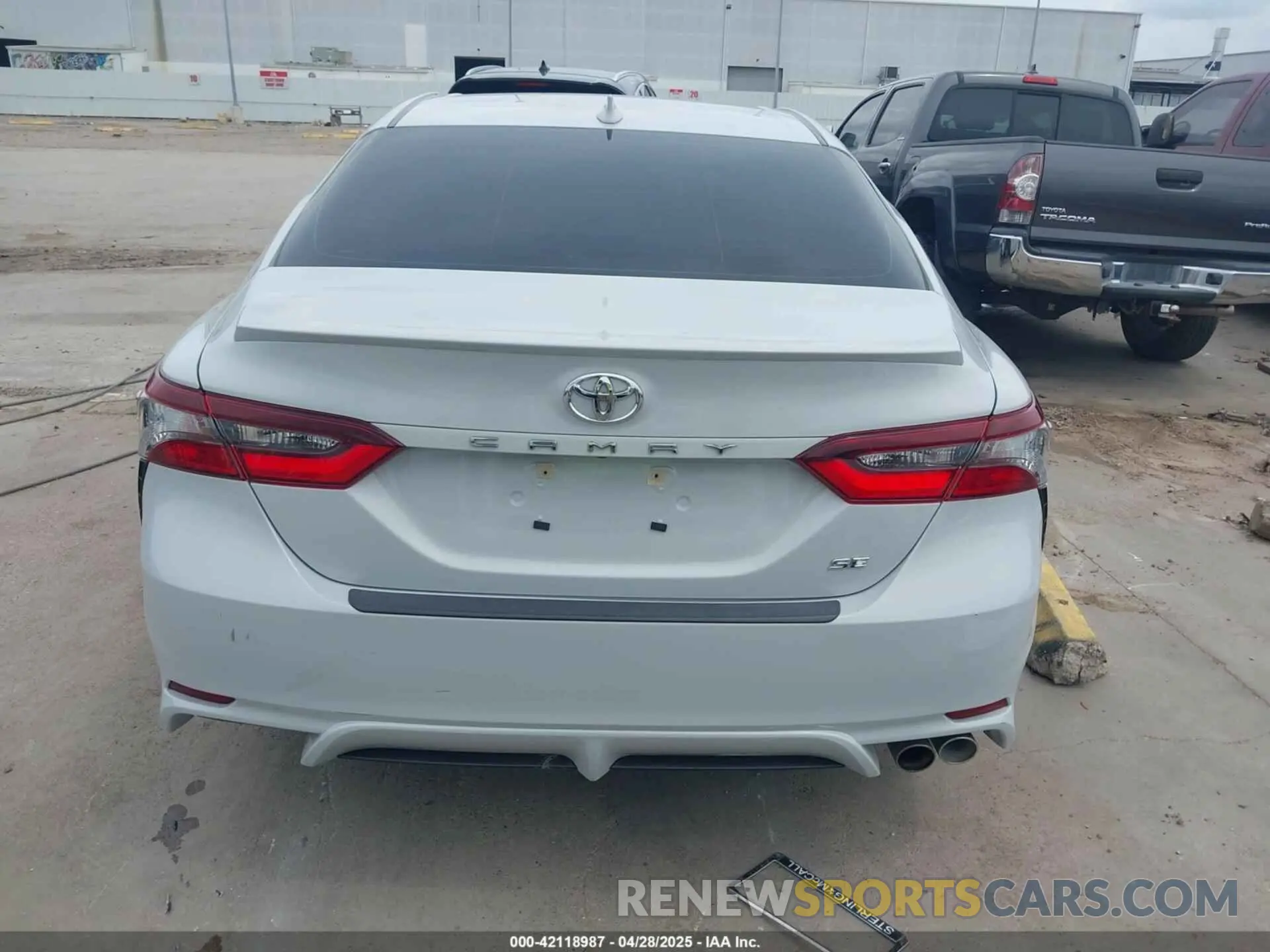17 Photograph of a damaged car 4T1S11AK0RU193800 TOYOTA CAMRY 2024