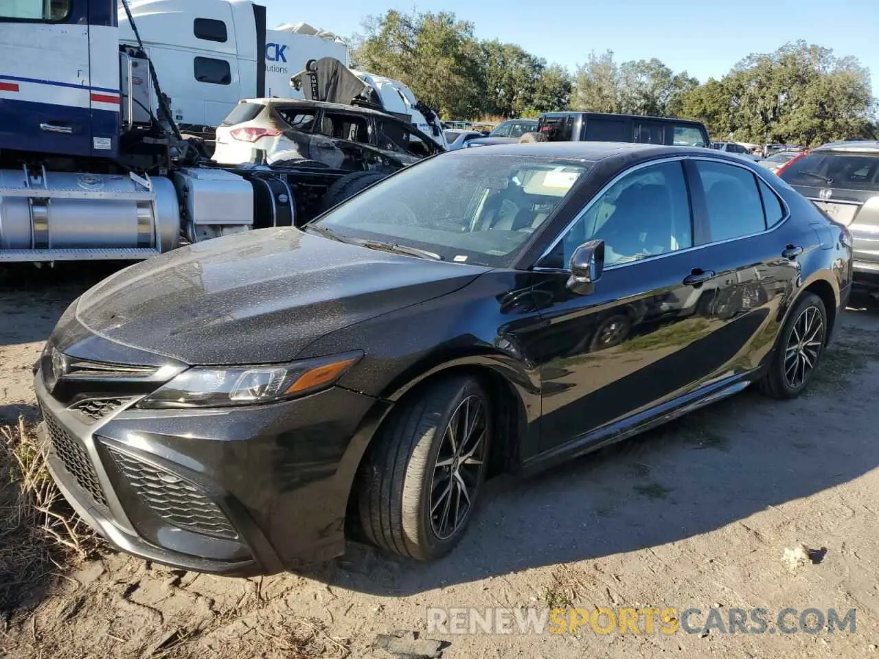 1 Photograph of a damaged car 4T1S11AK8RU907592 TOYOTA CAMRY 2024