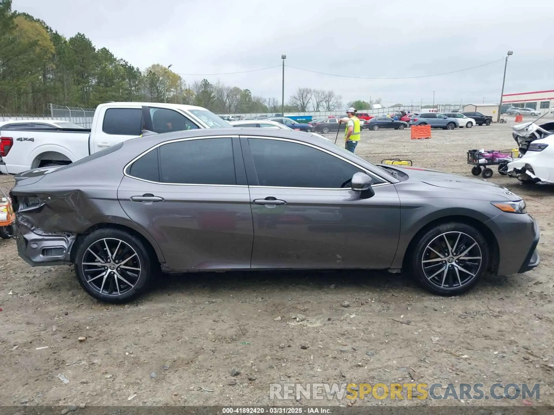 14 Photograph of a damaged car 4T1S11AKXRU917900 TOYOTA CAMRY 2024