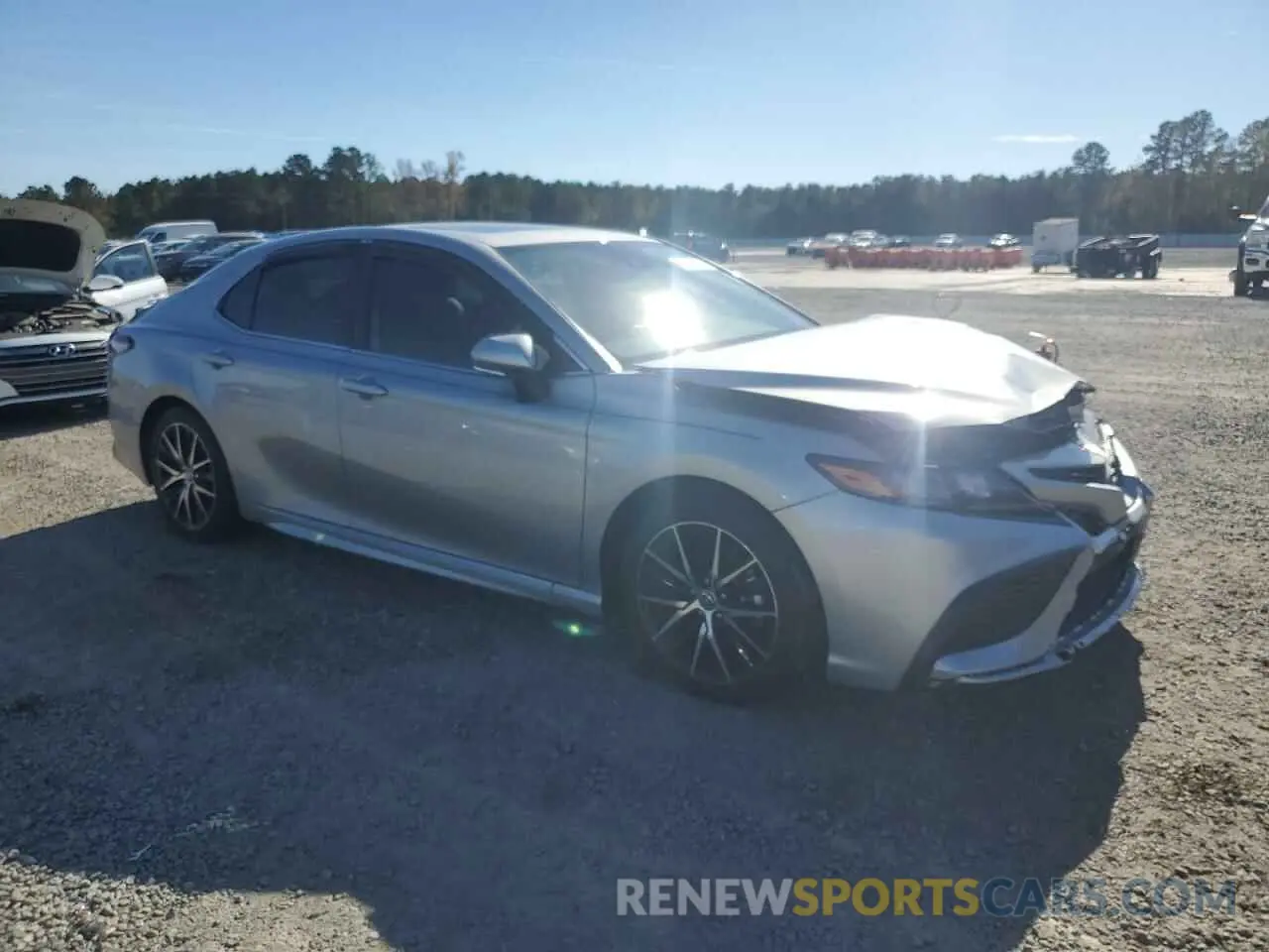 4 Photograph of a damaged car 4T1S31AK3RU075525 TOYOTA CAMRY 2024