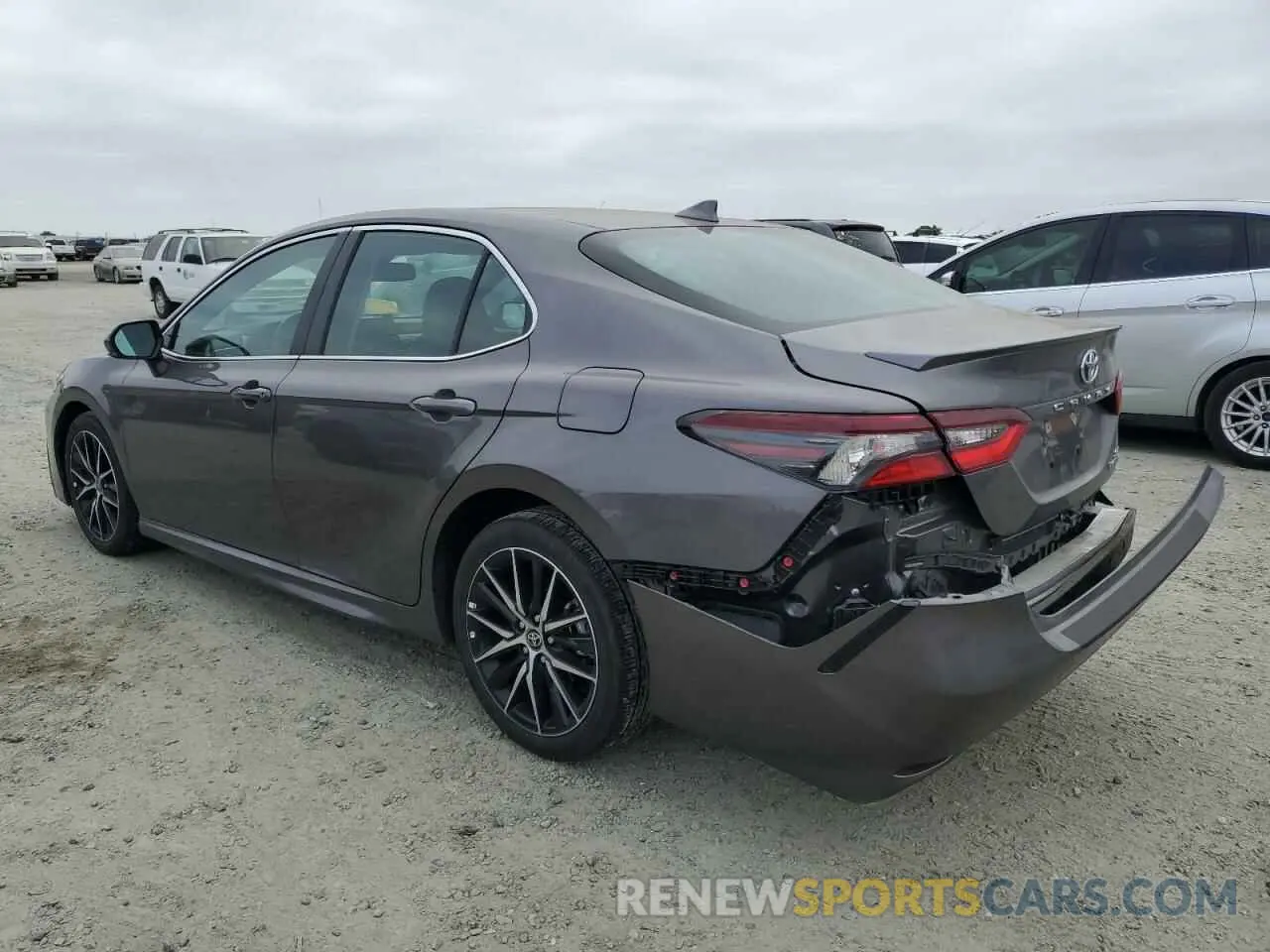 2 Photograph of a damaged car 4T1S31AK5RU632211 TOYOTA CAMRY 2024