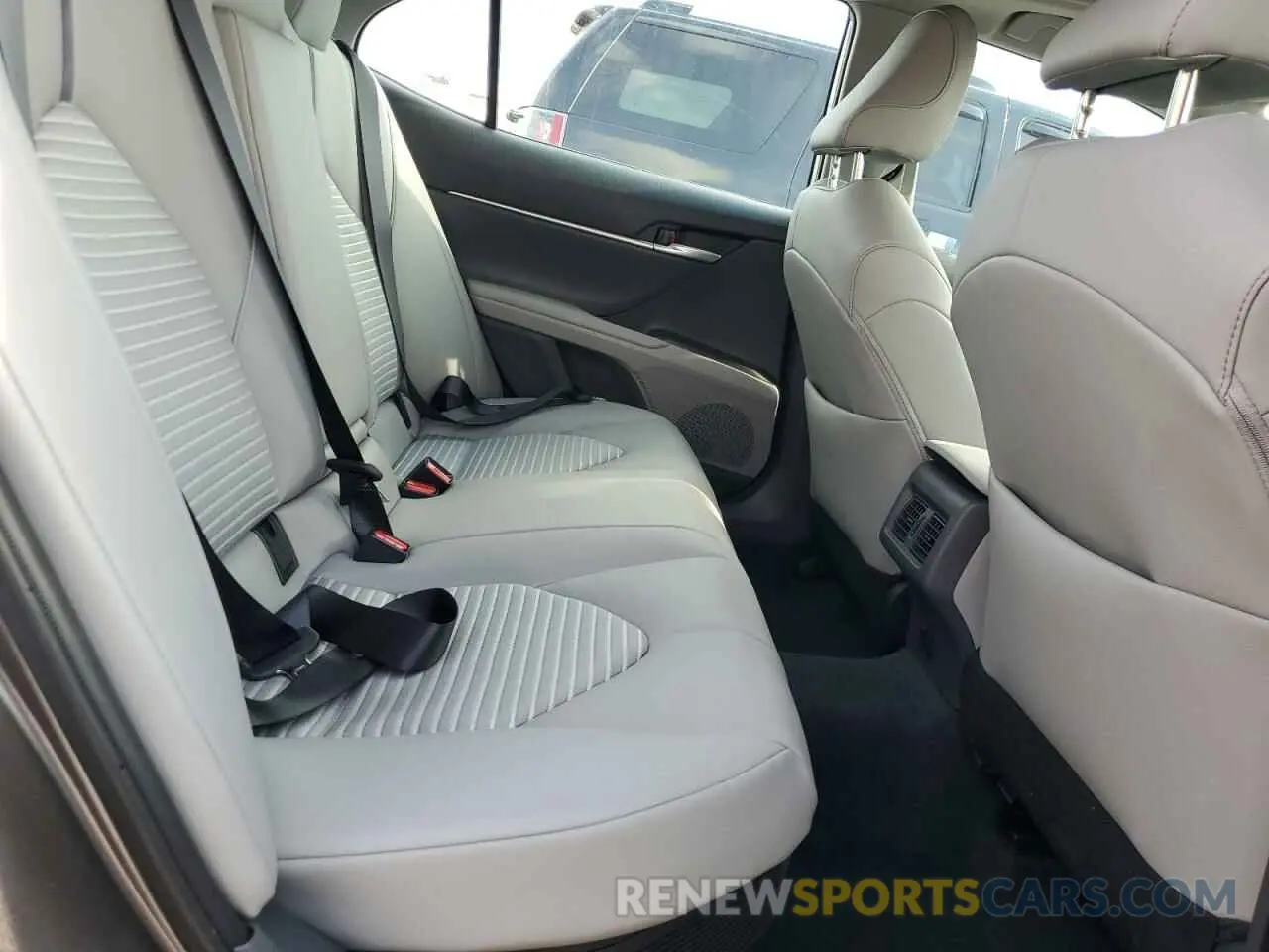 10 Photograph of a damaged car 4T1S31AK9RU625410 TOYOTA CAMRY 2024