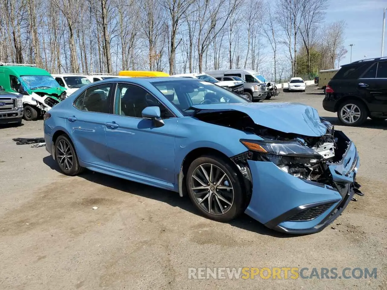 4 Photograph of a damaged car 4T1S31AKXRU071276 TOYOTA CAMRY 2024