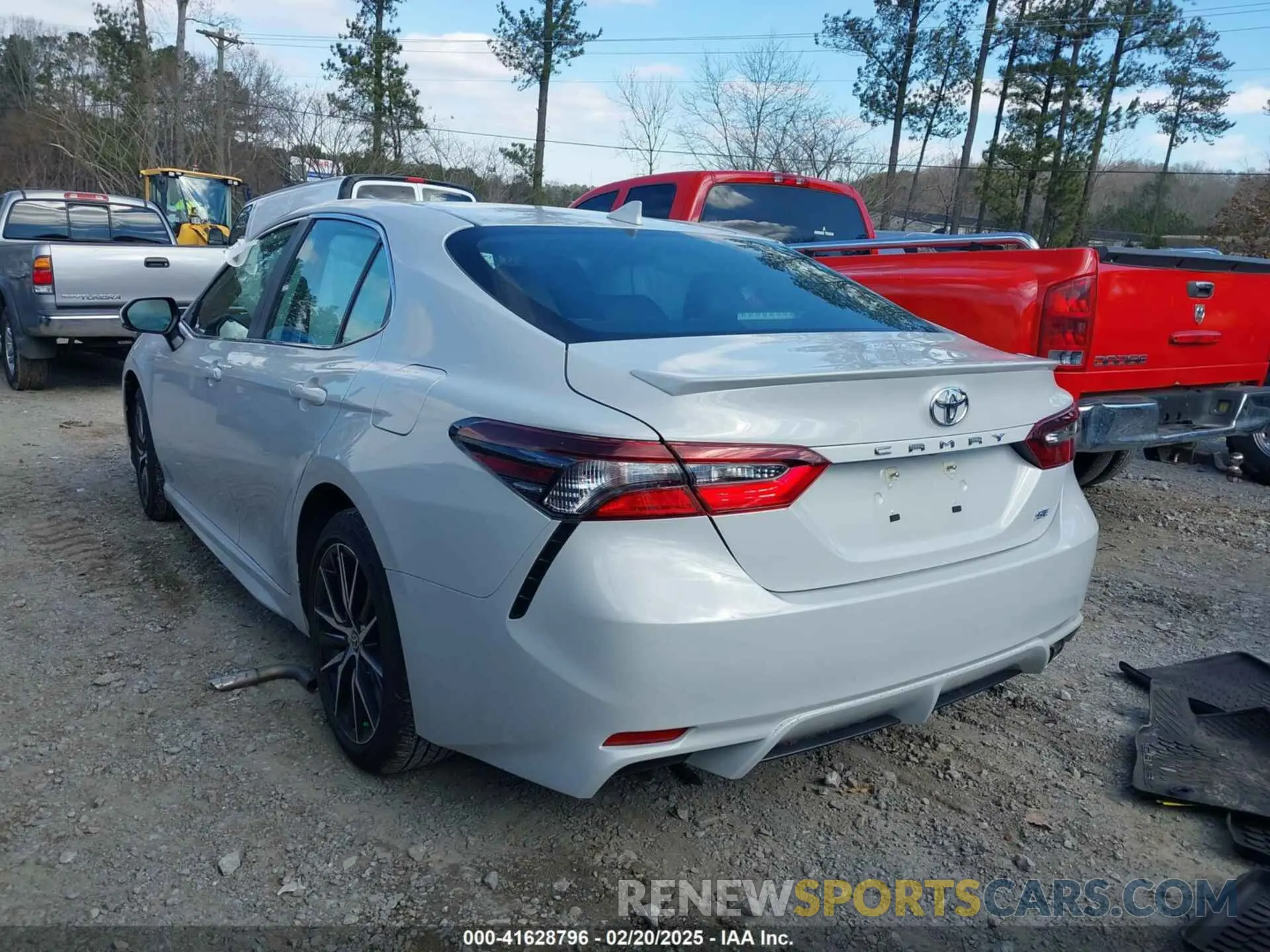 3 Photograph of a damaged car 4T1T11AK1RU206722 TOYOTA CAMRY 2024