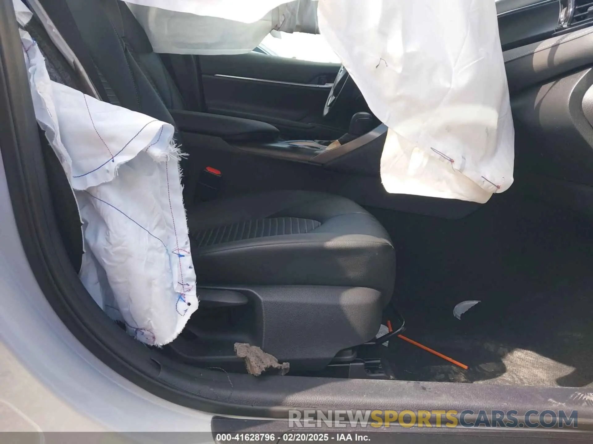 5 Photograph of a damaged car 4T1T11AK1RU206722 TOYOTA CAMRY 2024