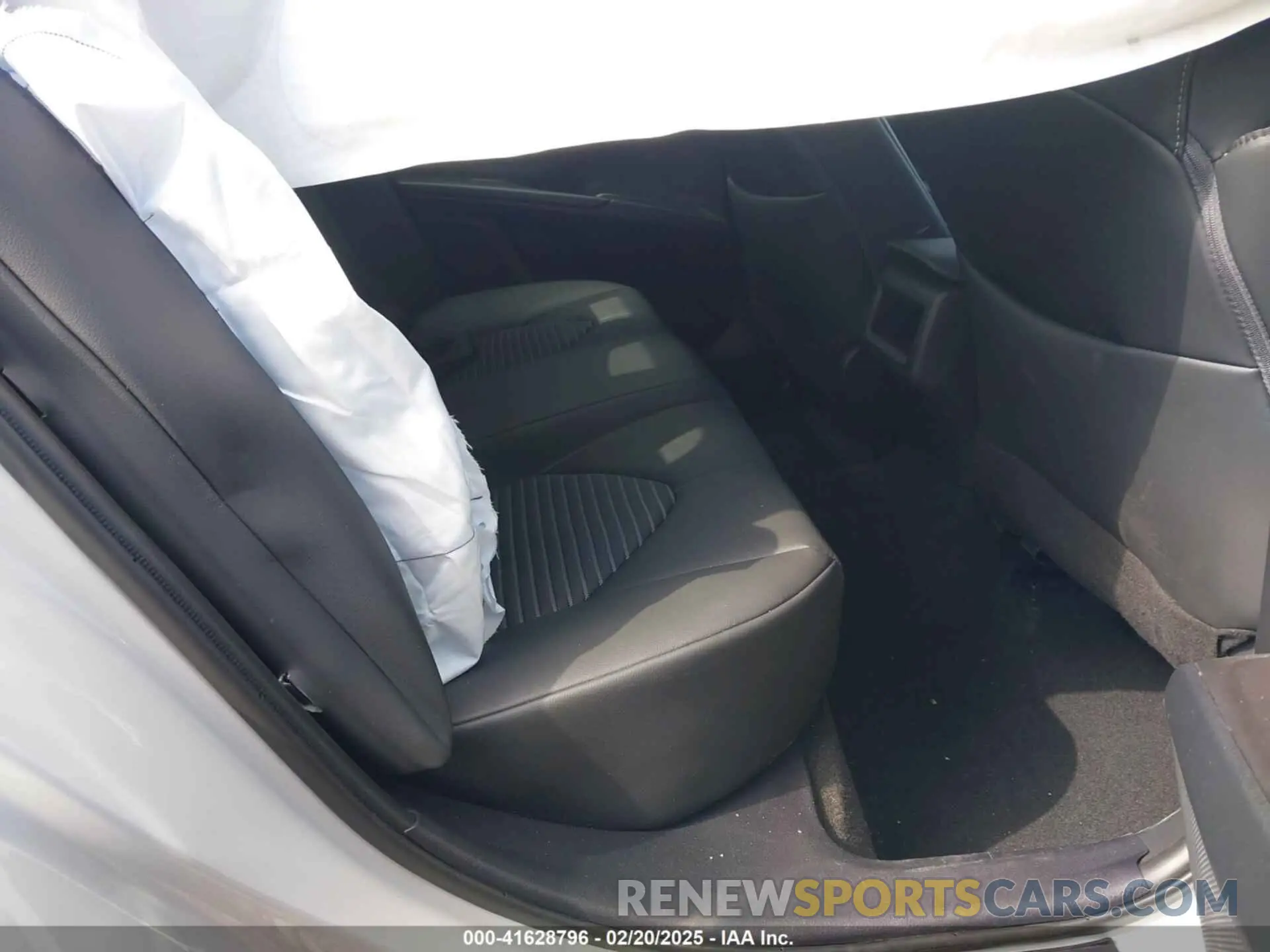 8 Photograph of a damaged car 4T1T11AK1RU206722 TOYOTA CAMRY 2024