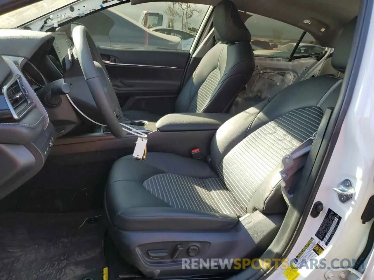 7 Photograph of a damaged car 4T1T11AK1RU226548 TOYOTA CAMRY 2024