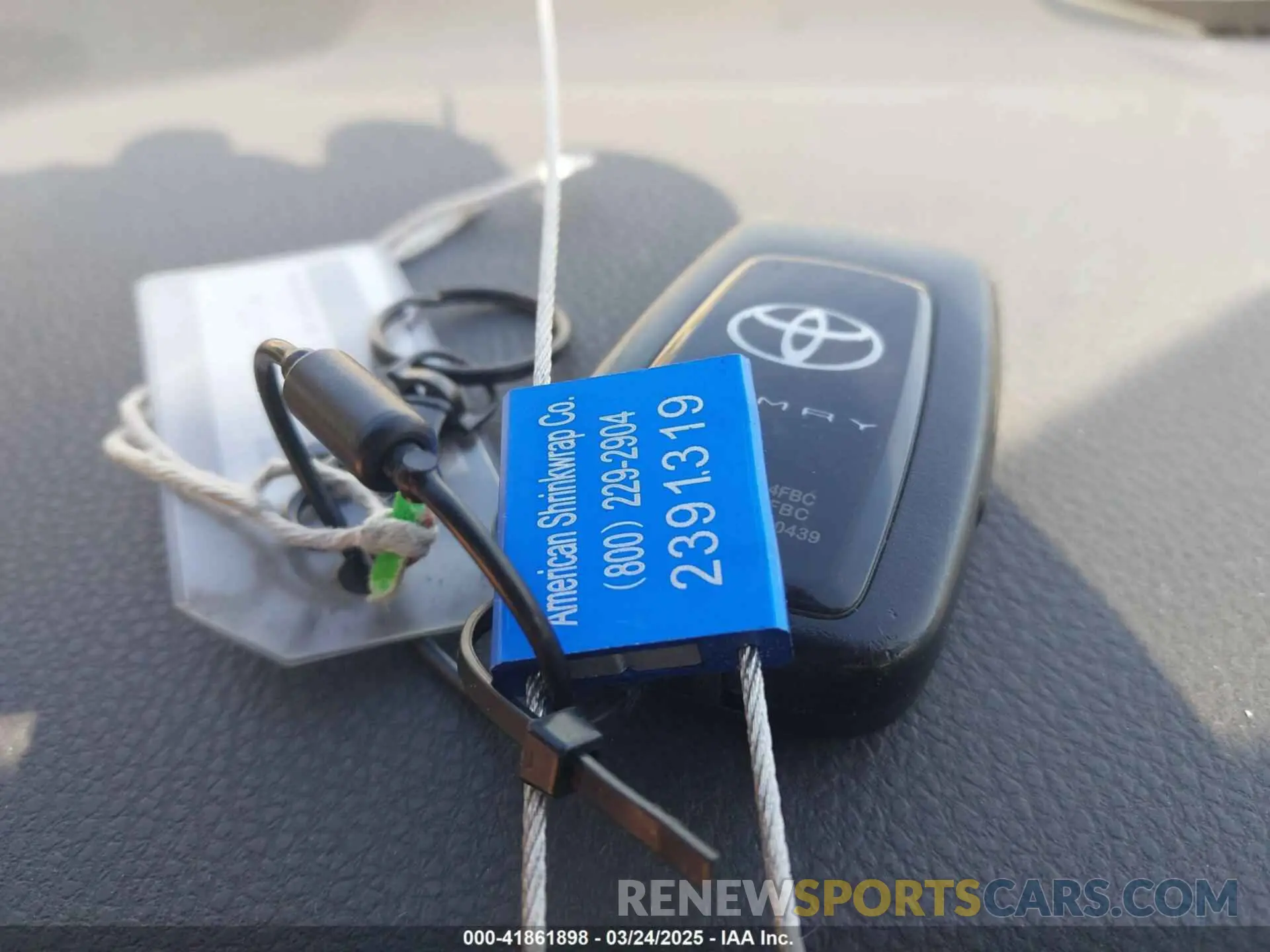 11 Photograph of a damaged car 4T1T11AK1RU849586 TOYOTA CAMRY 2024