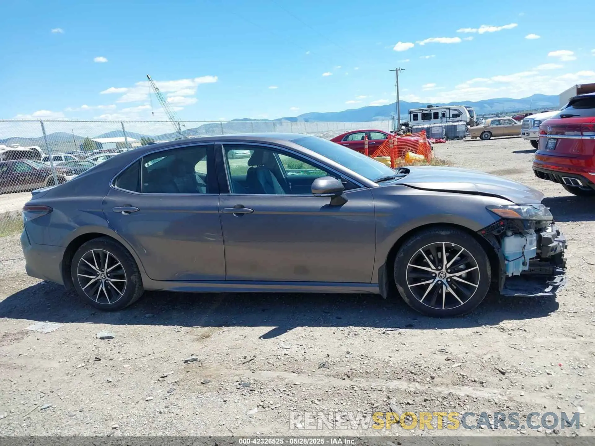 14 Photograph of a damaged car 4T1T11AK1RU855534 TOYOTA CAMRY 2024
