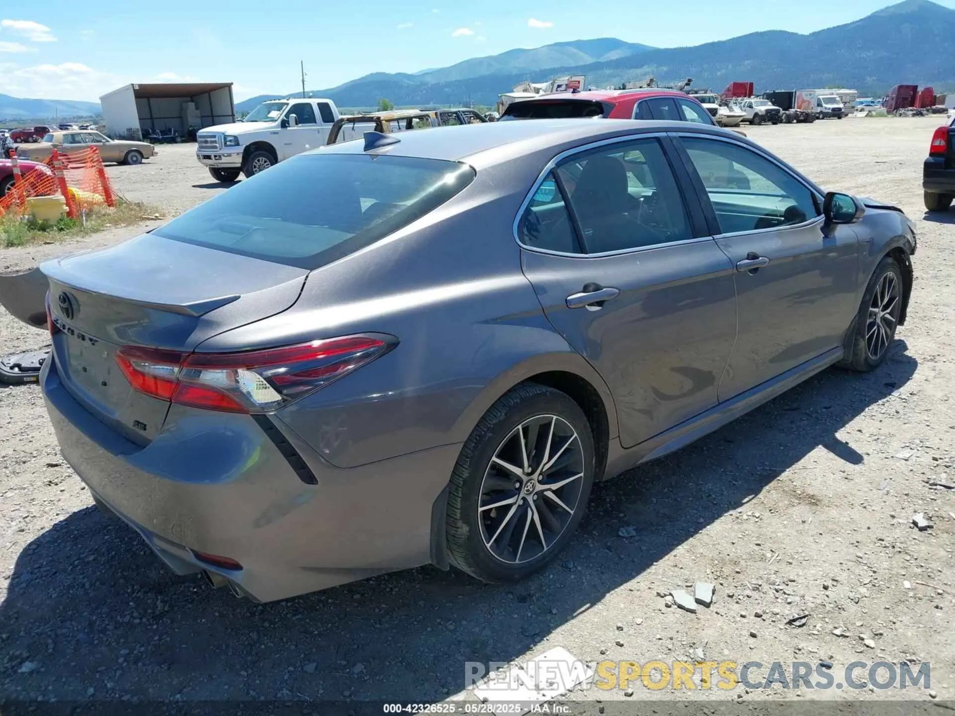 4 Photograph of a damaged car 4T1T11AK1RU855534 TOYOTA CAMRY 2024