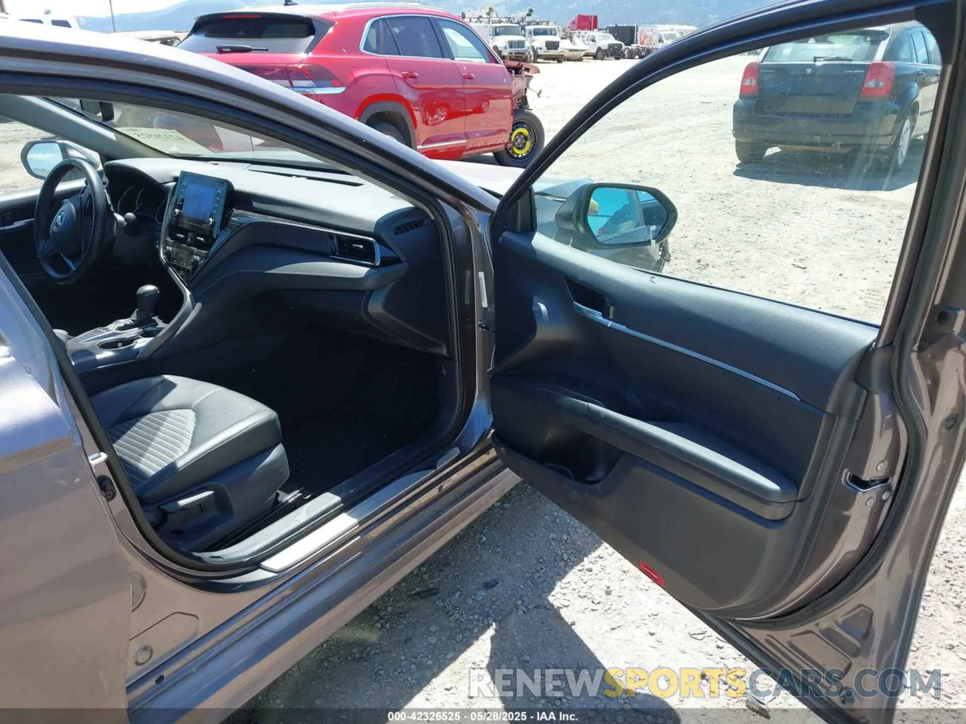 5 Photograph of a damaged car 4T1T11AK1RU855534 TOYOTA CAMRY 2024