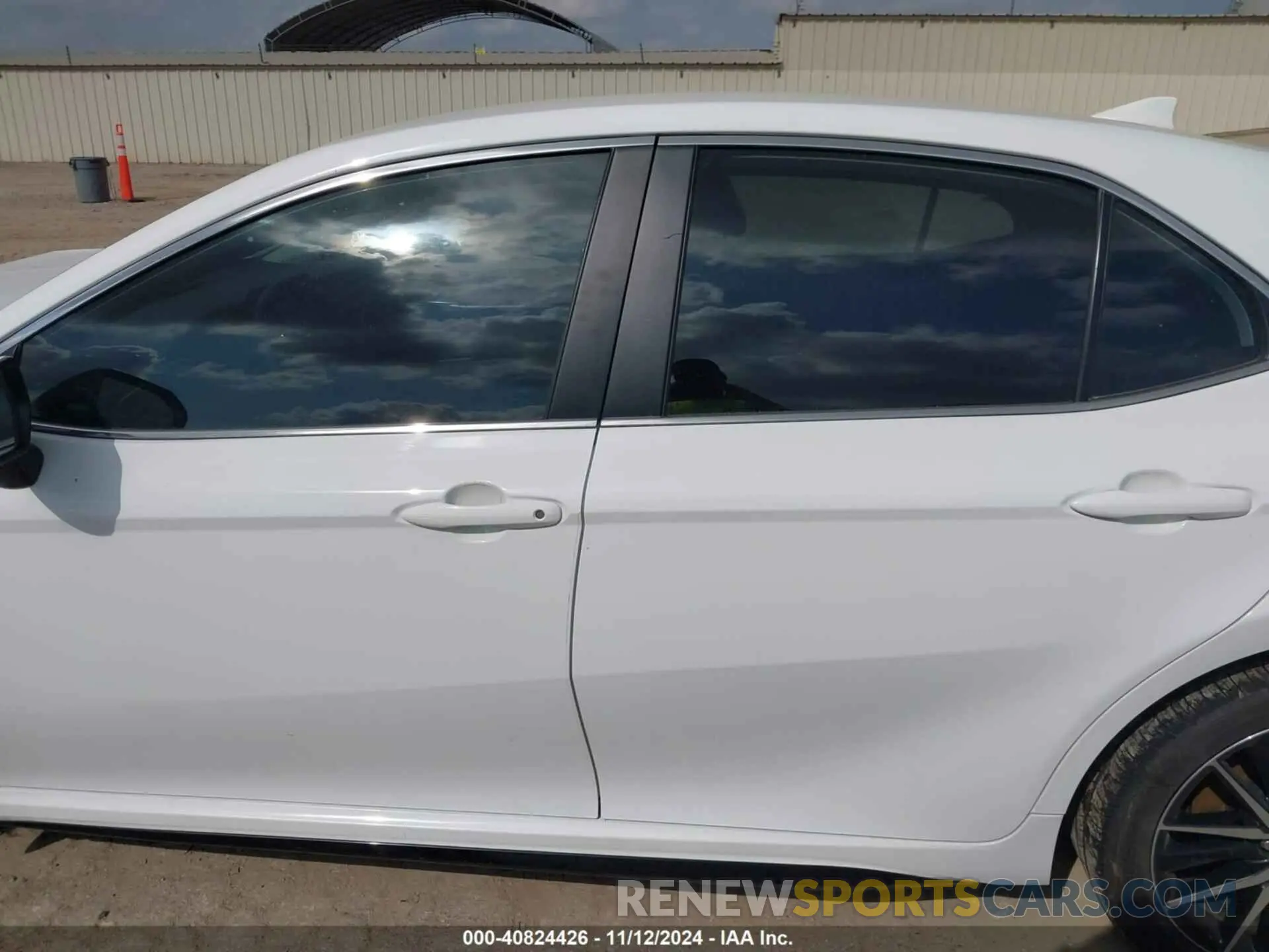 15 Photograph of a damaged car 4T1T11AK1RU860667 TOYOTA CAMRY 2024