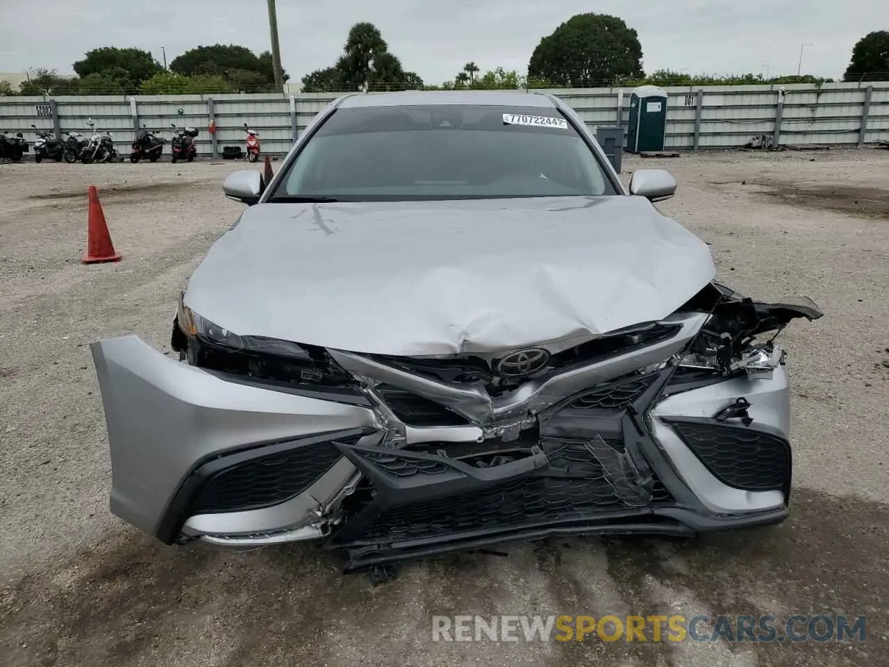 5 Photograph of a damaged car 4T1T11AK1RU869529 TOYOTA CAMRY 2024