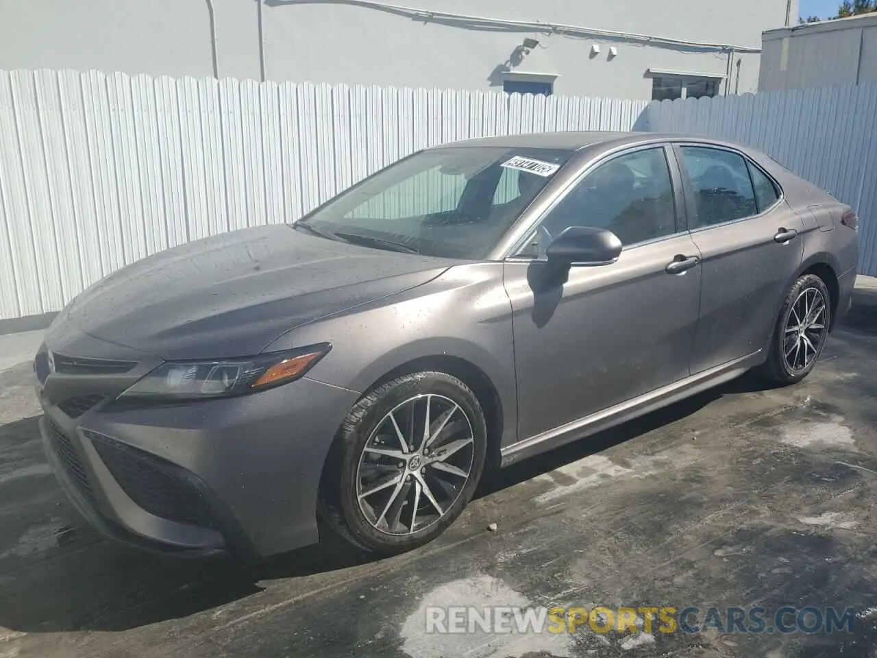 1 Photograph of a damaged car 4T1T11AK1RU905493 TOYOTA CAMRY 2024