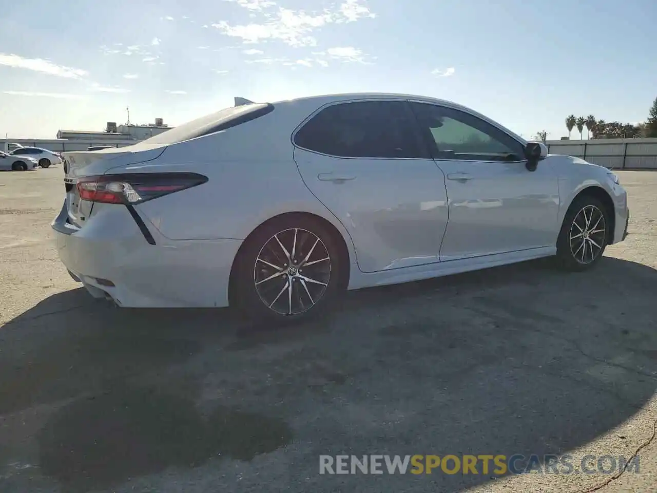 3 Photograph of a damaged car 4T1T11AK2RU189056 TOYOTA CAMRY 2024