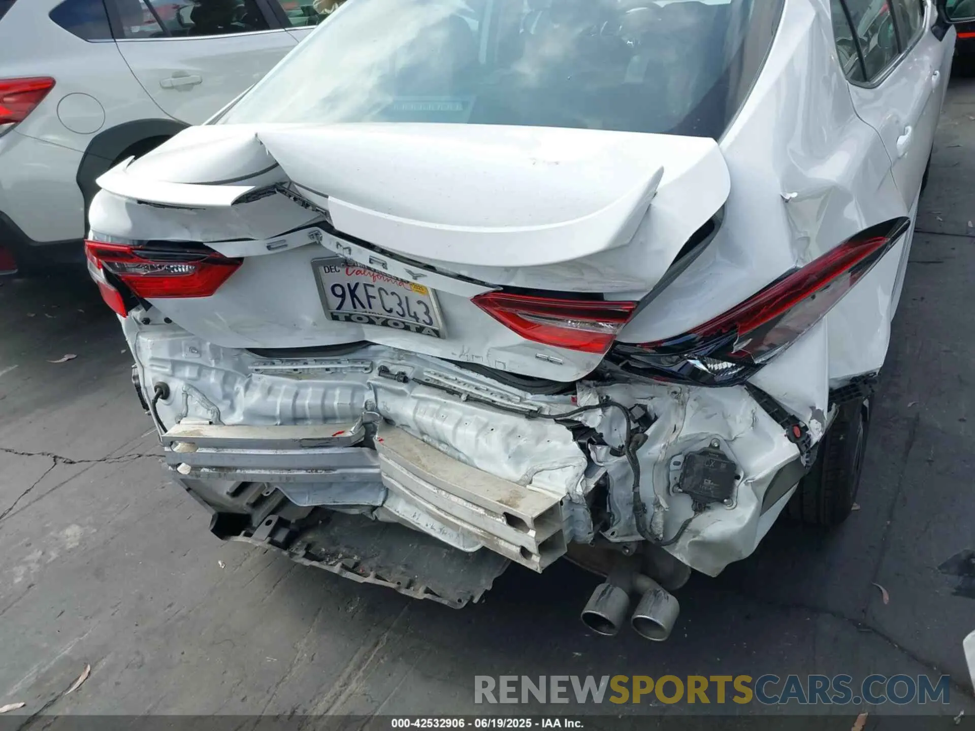 17 Photograph of a damaged car 4T1T11AK2RU867370 TOYOTA CAMRY 2024
