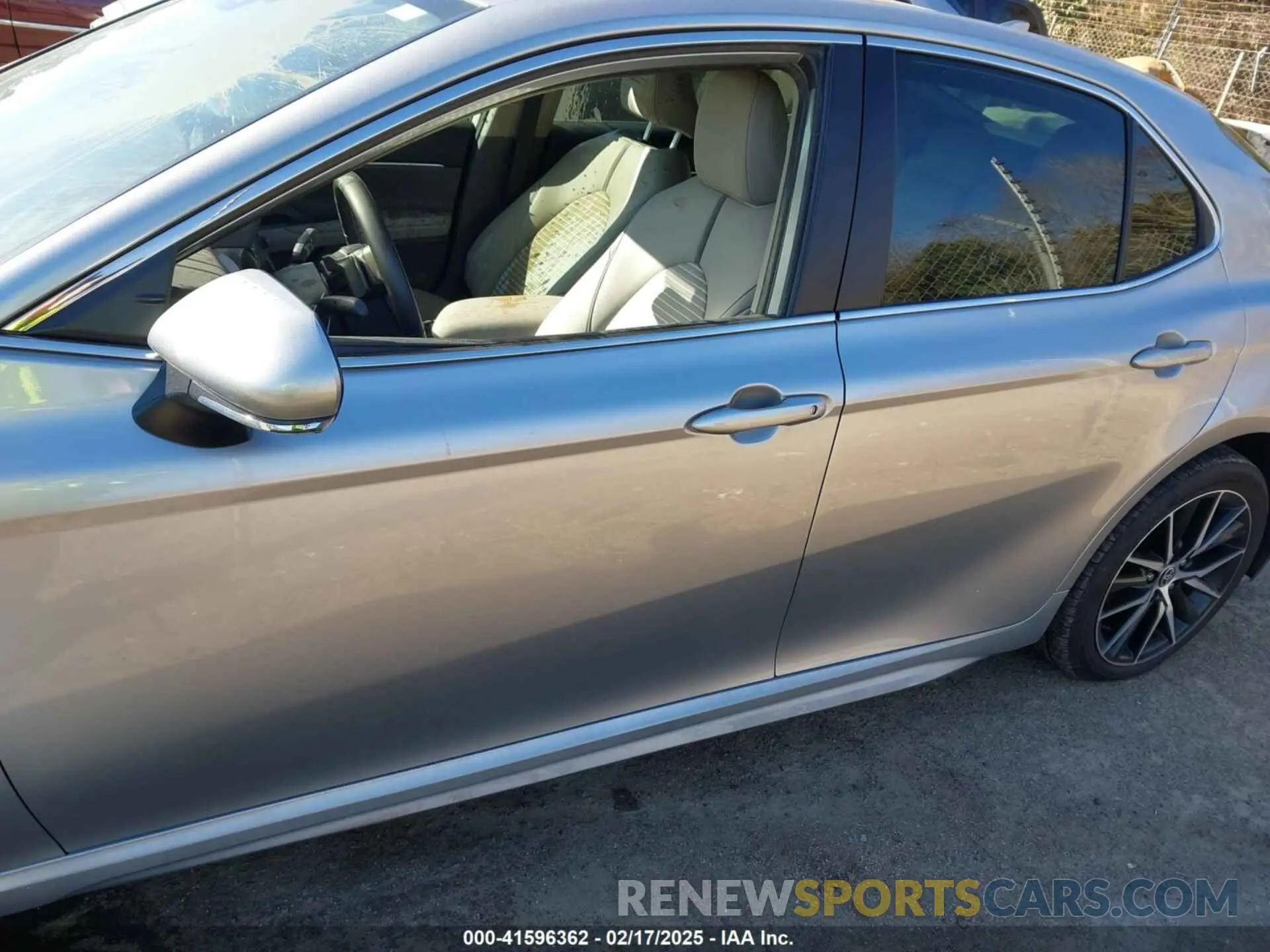 14 Photograph of a damaged car 4T1T11AK2RU890860 TOYOTA CAMRY 2024