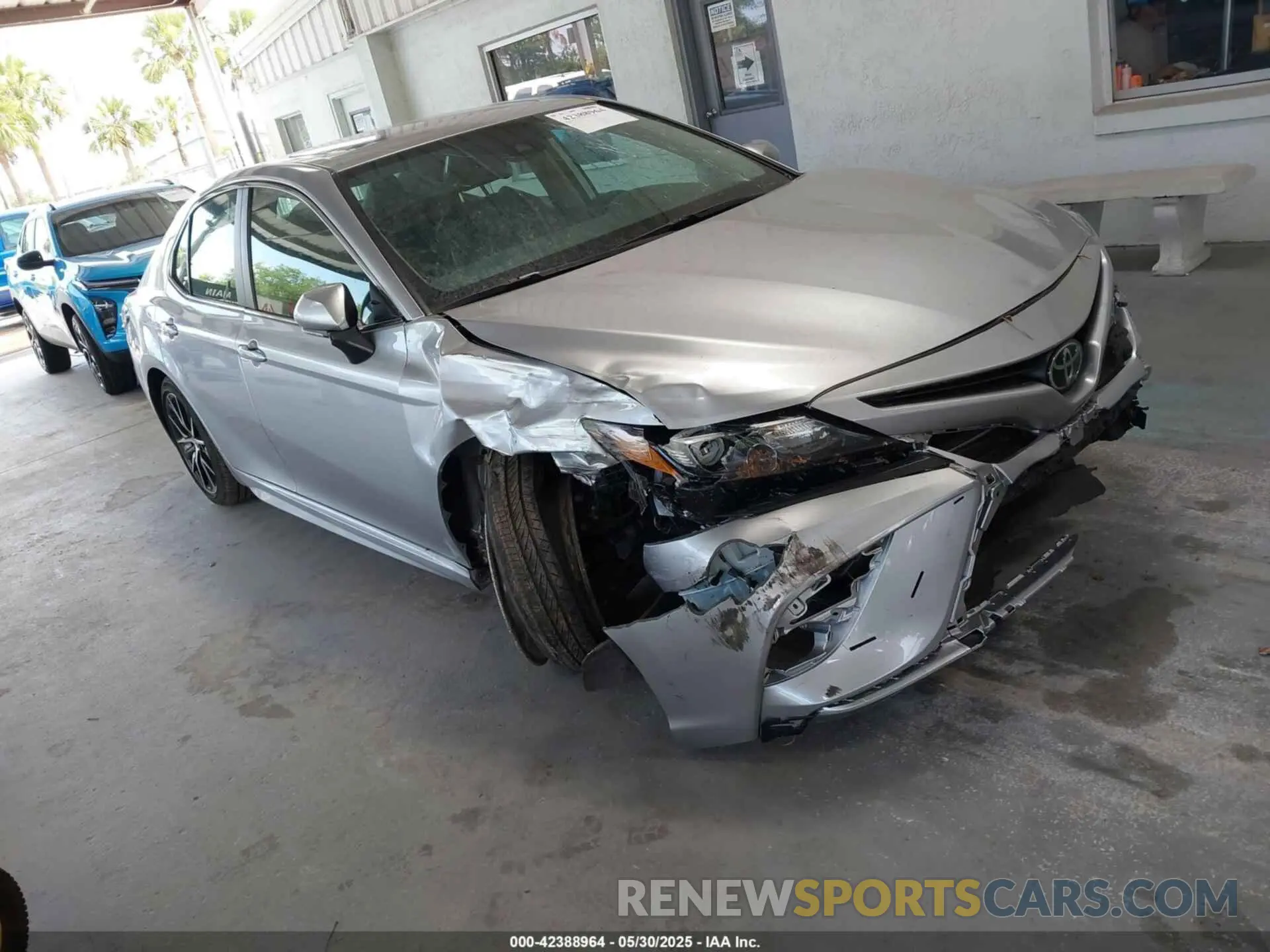 1 Photograph of a damaged car 4T1T11AK2RU918253 TOYOTA CAMRY 2024