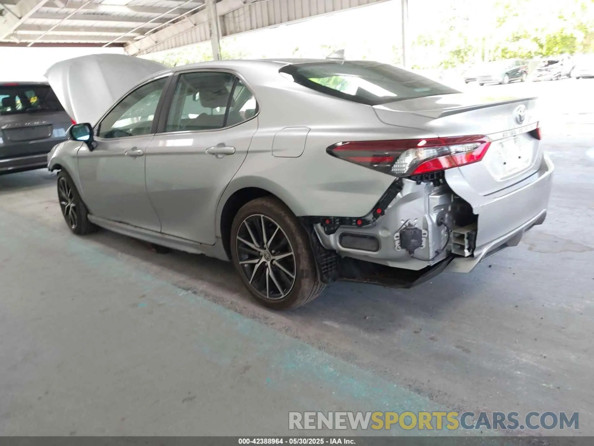 3 Photograph of a damaged car 4T1T11AK2RU918253 TOYOTA CAMRY 2024