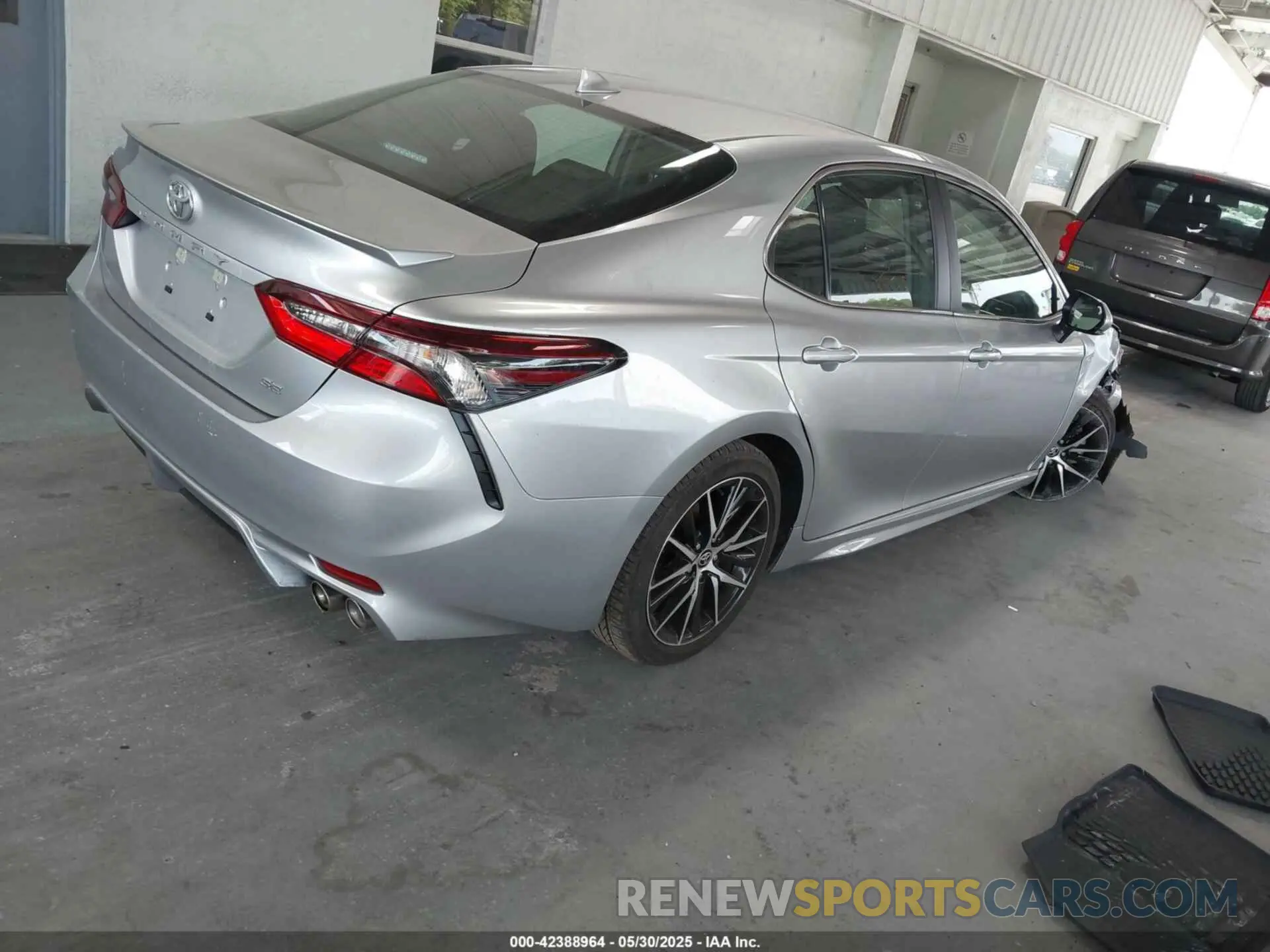 4 Photograph of a damaged car 4T1T11AK2RU918253 TOYOTA CAMRY 2024