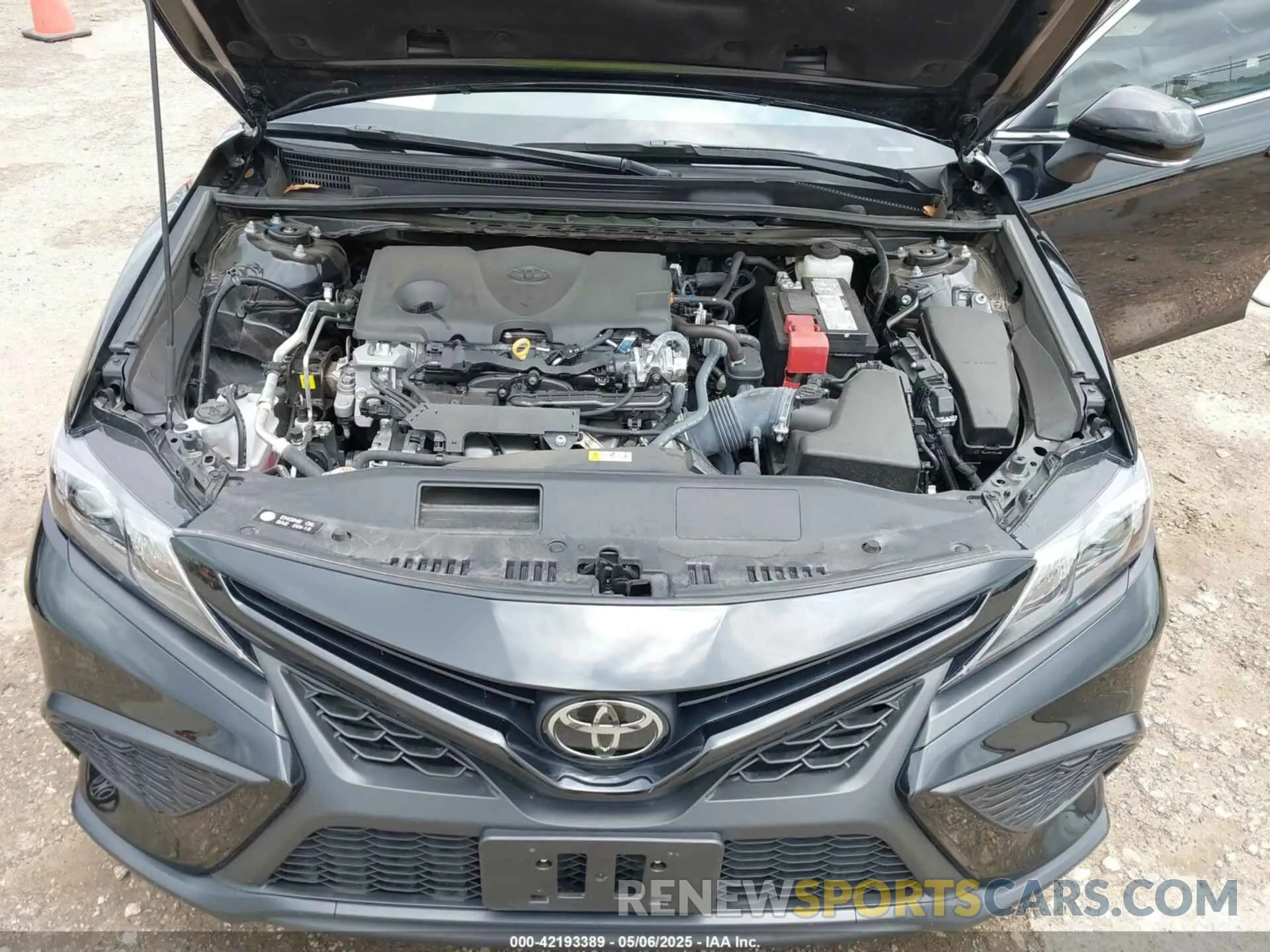 10 Photograph of a damaged car 4T1T11AK6RU865878 TOYOTA CAMRY 2024