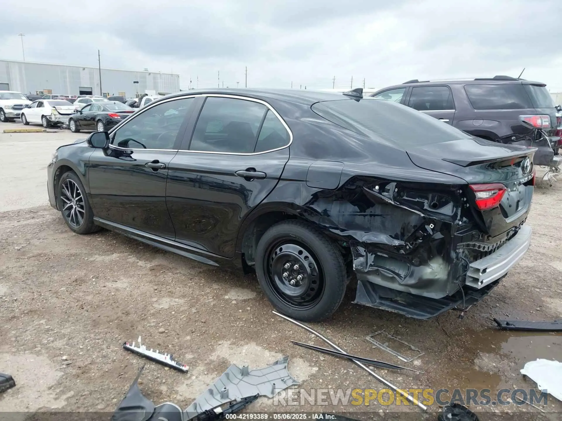 3 Photograph of a damaged car 4T1T11AK6RU865878 TOYOTA CAMRY 2024