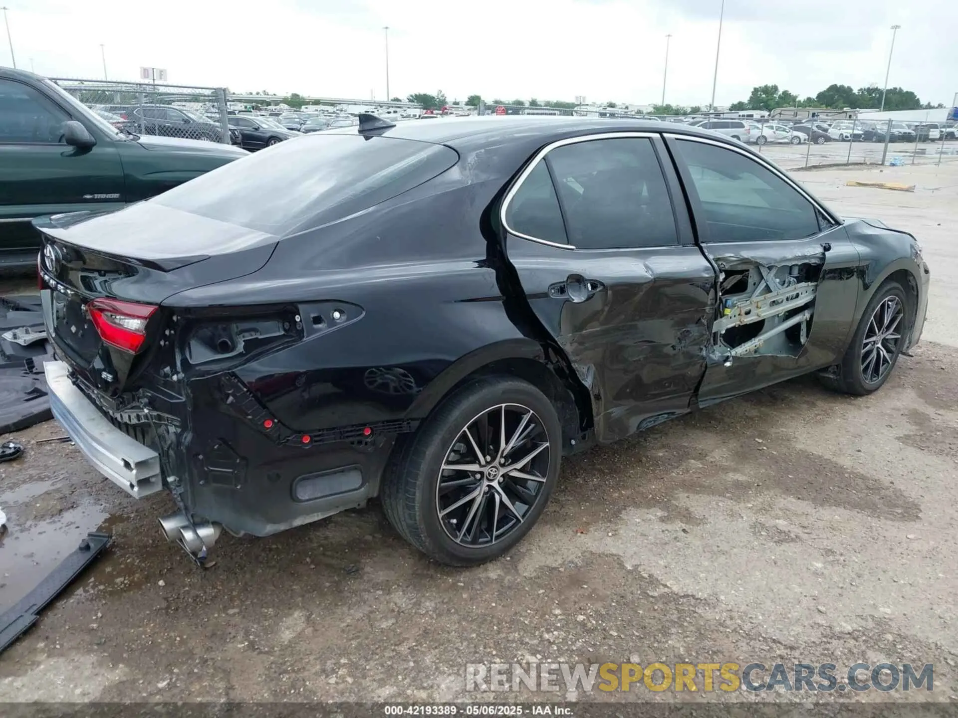 4 Photograph of a damaged car 4T1T11AK6RU865878 TOYOTA CAMRY 2024