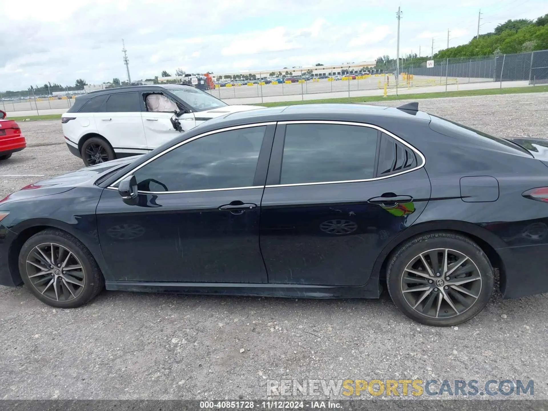 14 Photograph of a damaged car 4T1T11AK6RU901343 TOYOTA CAMRY 2024