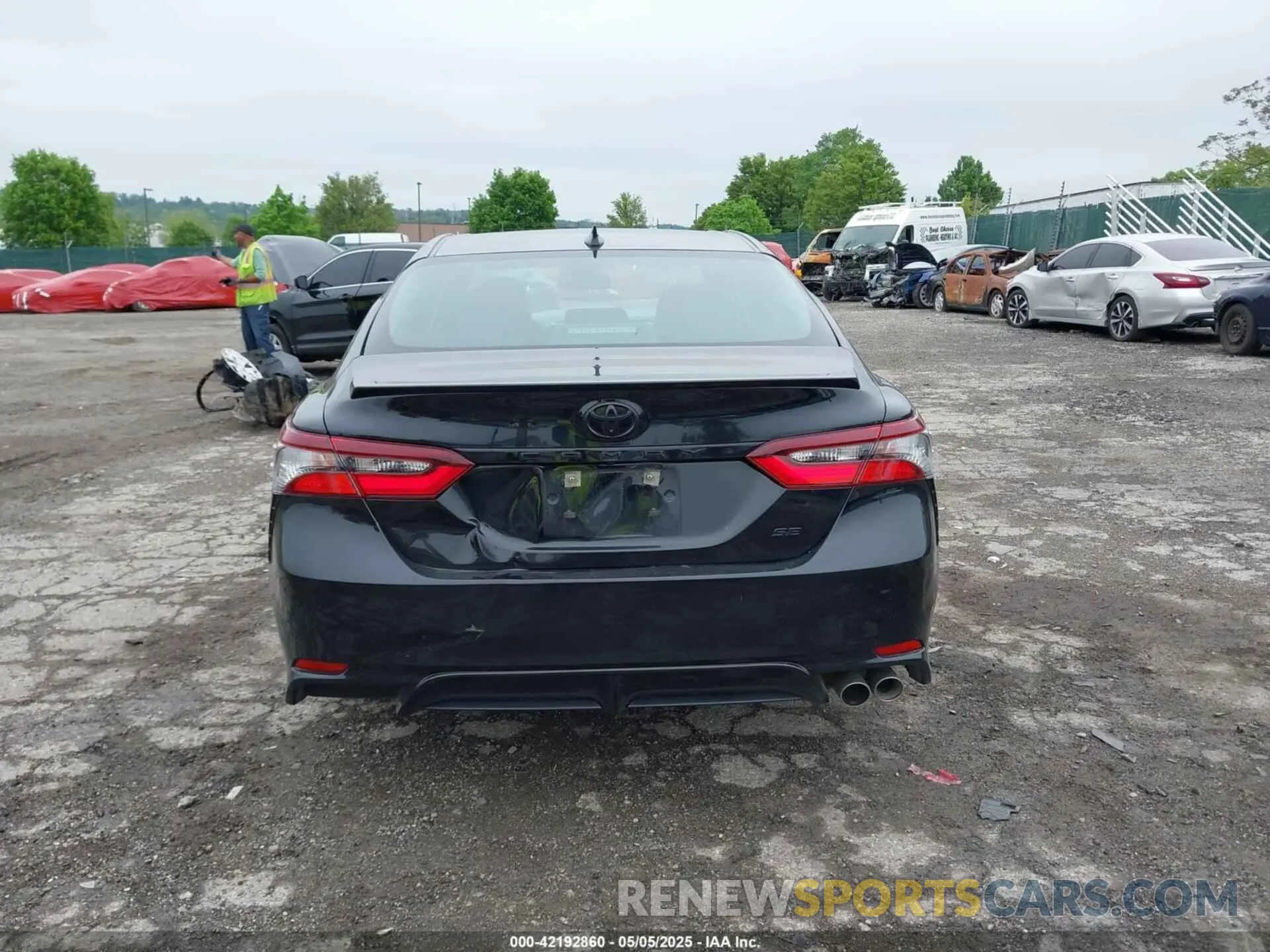 15 Photograph of a damaged car 4T1T11AK6RU905831 TOYOTA CAMRY 2024
