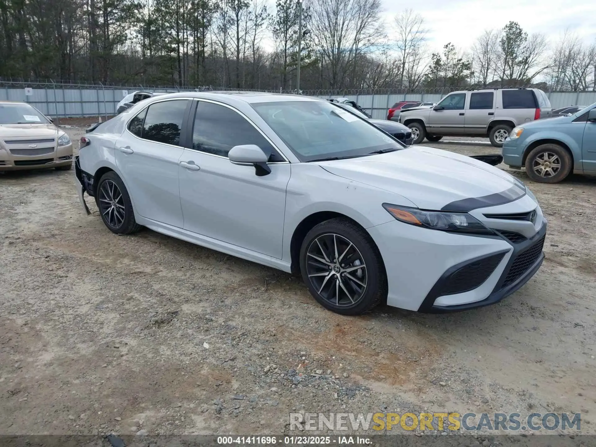 1 Photograph of a damaged car 4T1T11AK7RU238946 TOYOTA CAMRY 2024