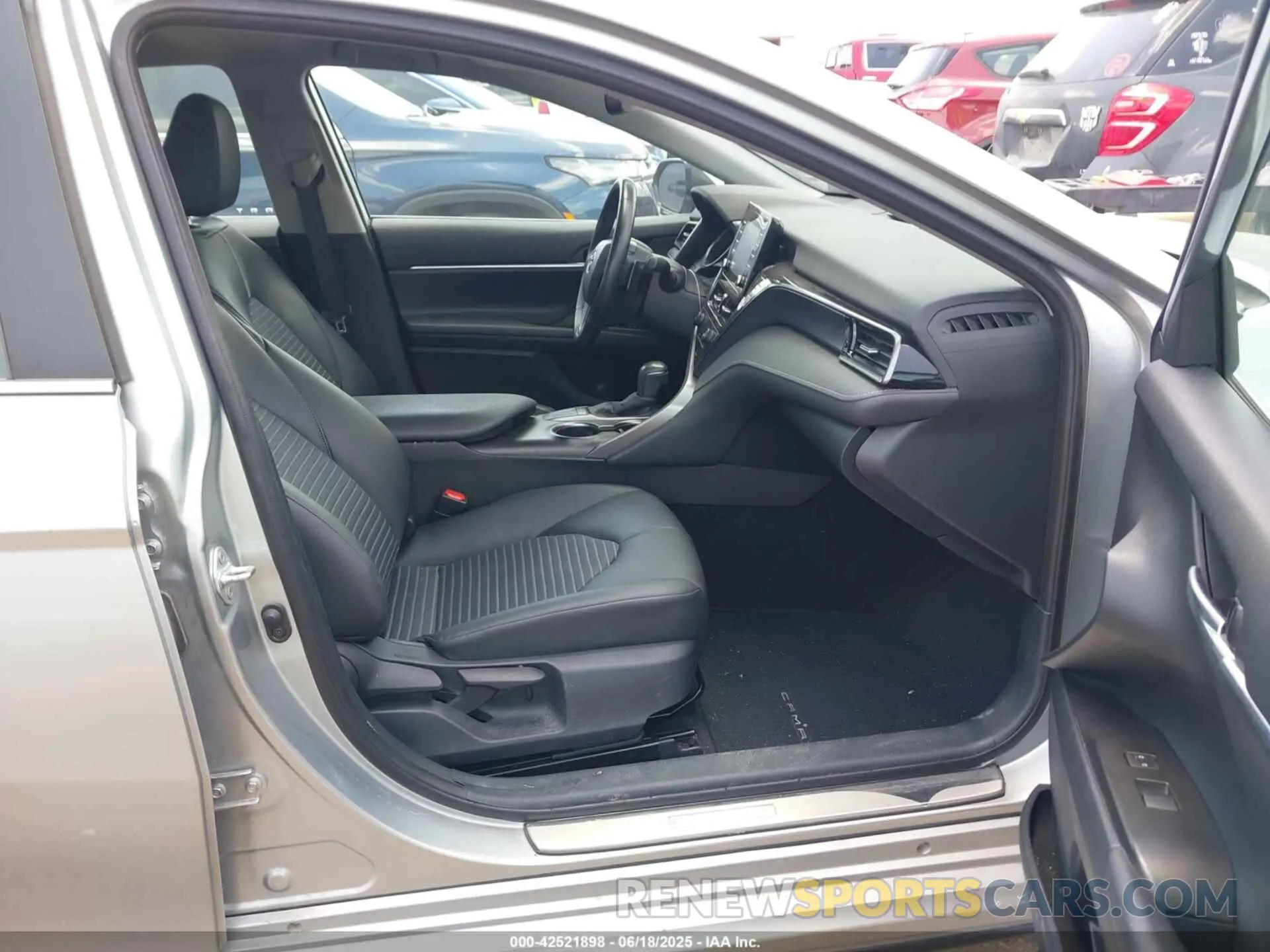 5 Photograph of a damaged car 4T1T11AK7RU851584 TOYOTA CAMRY 2024