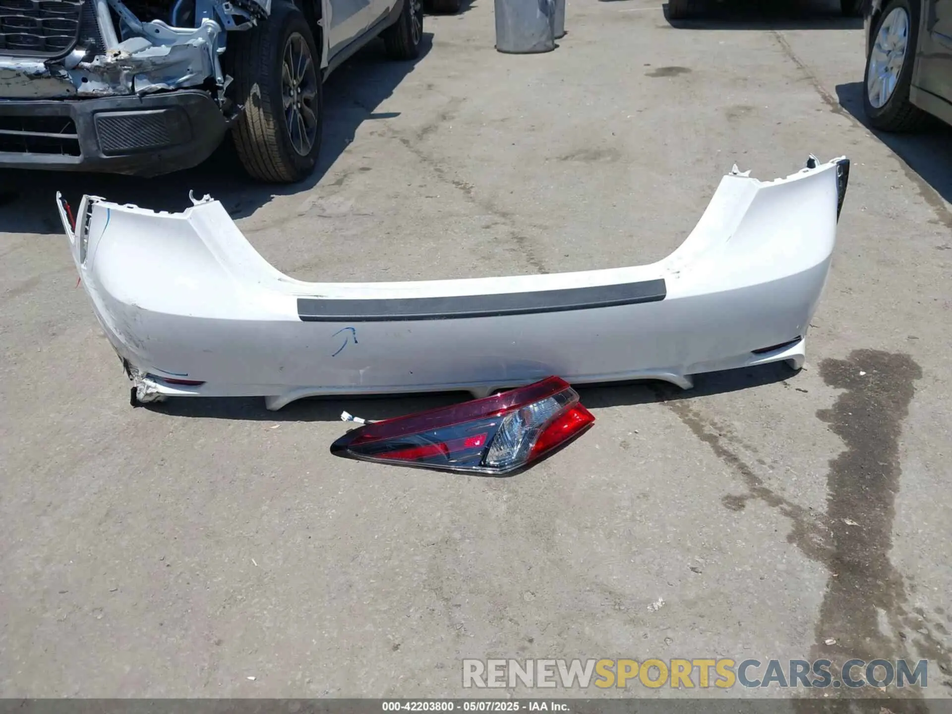 12 Photograph of a damaged car 4T1T11AK8RU879460 TOYOTA CAMRY 2024