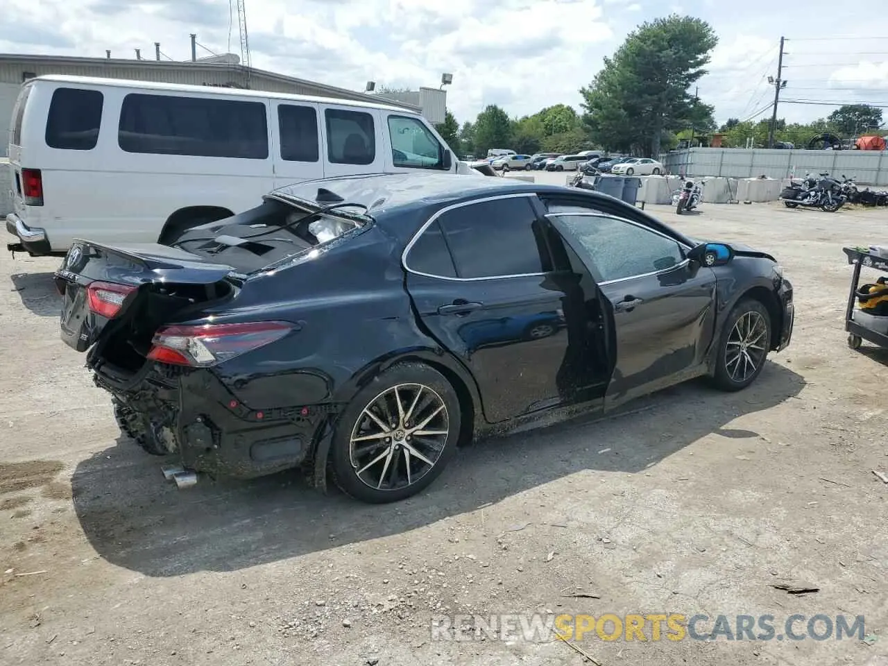 3 Photograph of a damaged car 4T1T11AK8RU892144 TOYOTA CAMRY 2024