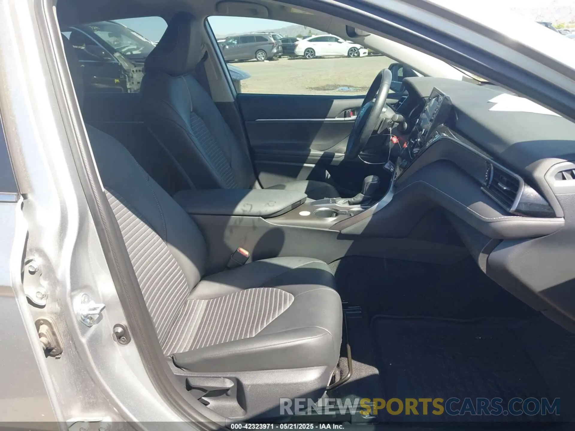 5 Photograph of a damaged car 4T1T11AK9RU840702 TOYOTA CAMRY 2024