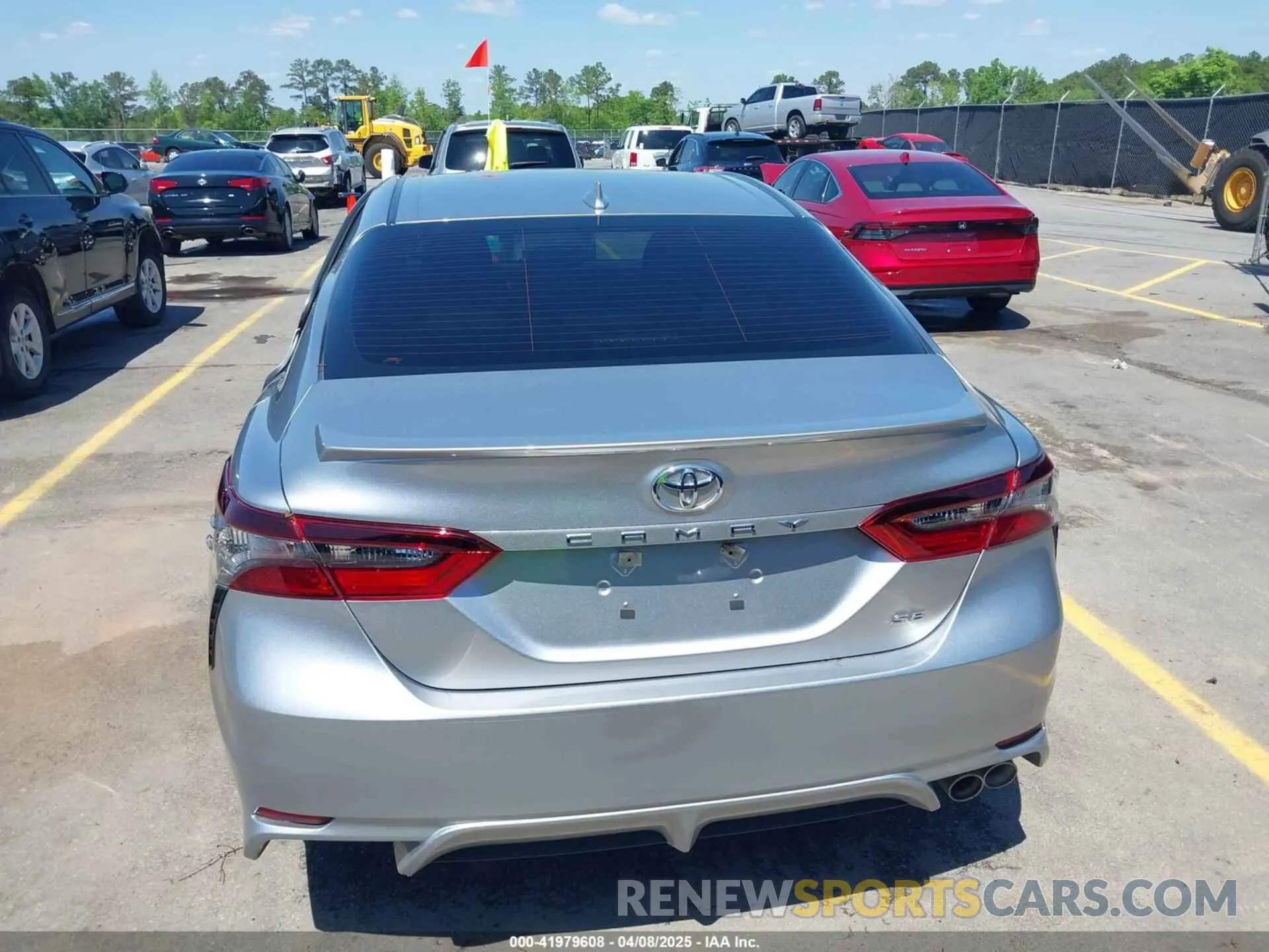 16 Photograph of a damaged car 4T1T11AK9RU848735 TOYOTA CAMRY 2024