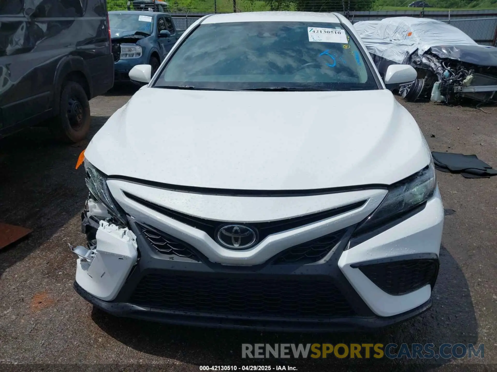 12 Photograph of a damaged car 4T1T11AK9RU908643 TOYOTA CAMRY 2024