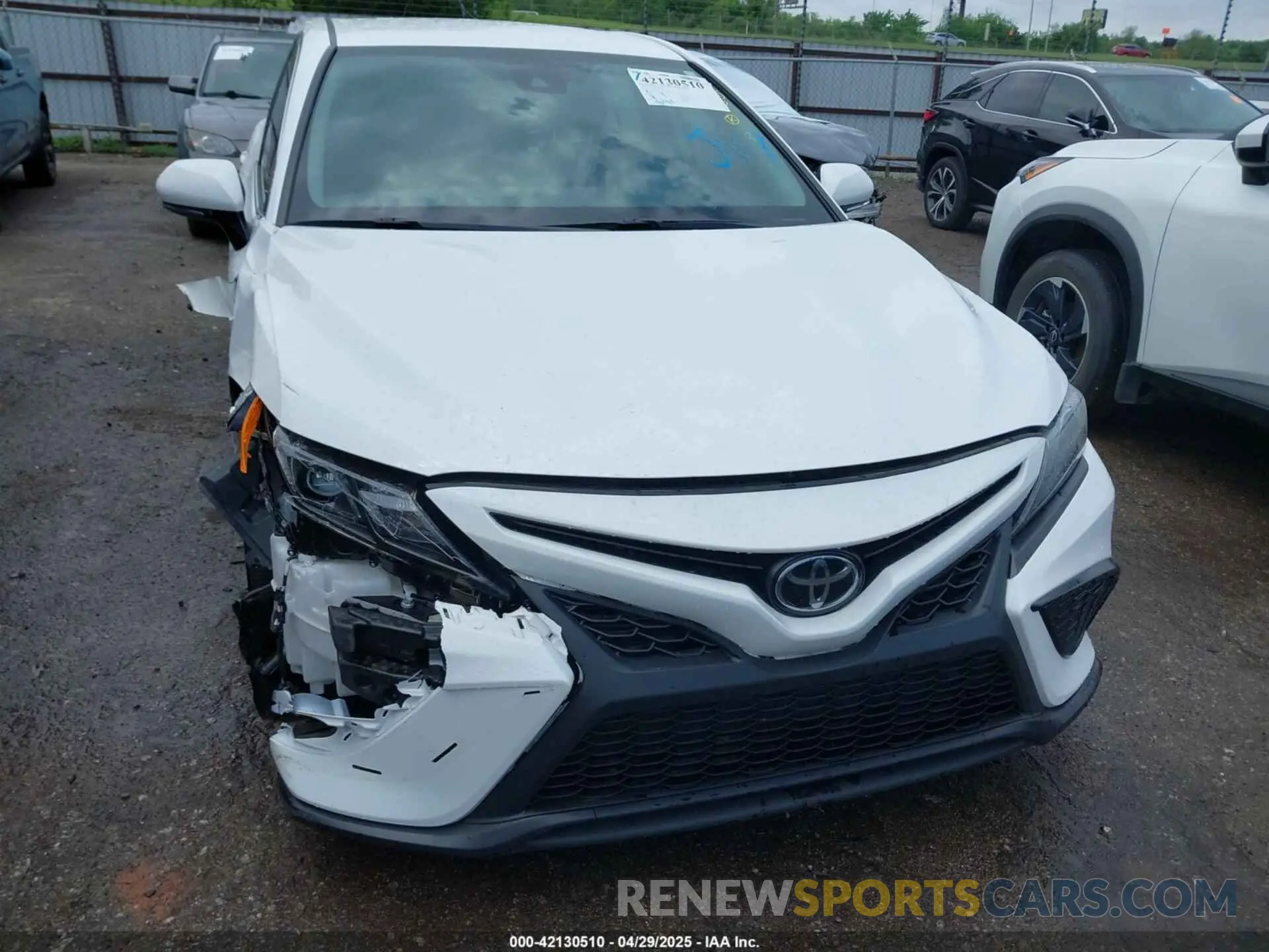 6 Photograph of a damaged car 4T1T11AK9RU908643 TOYOTA CAMRY 2024