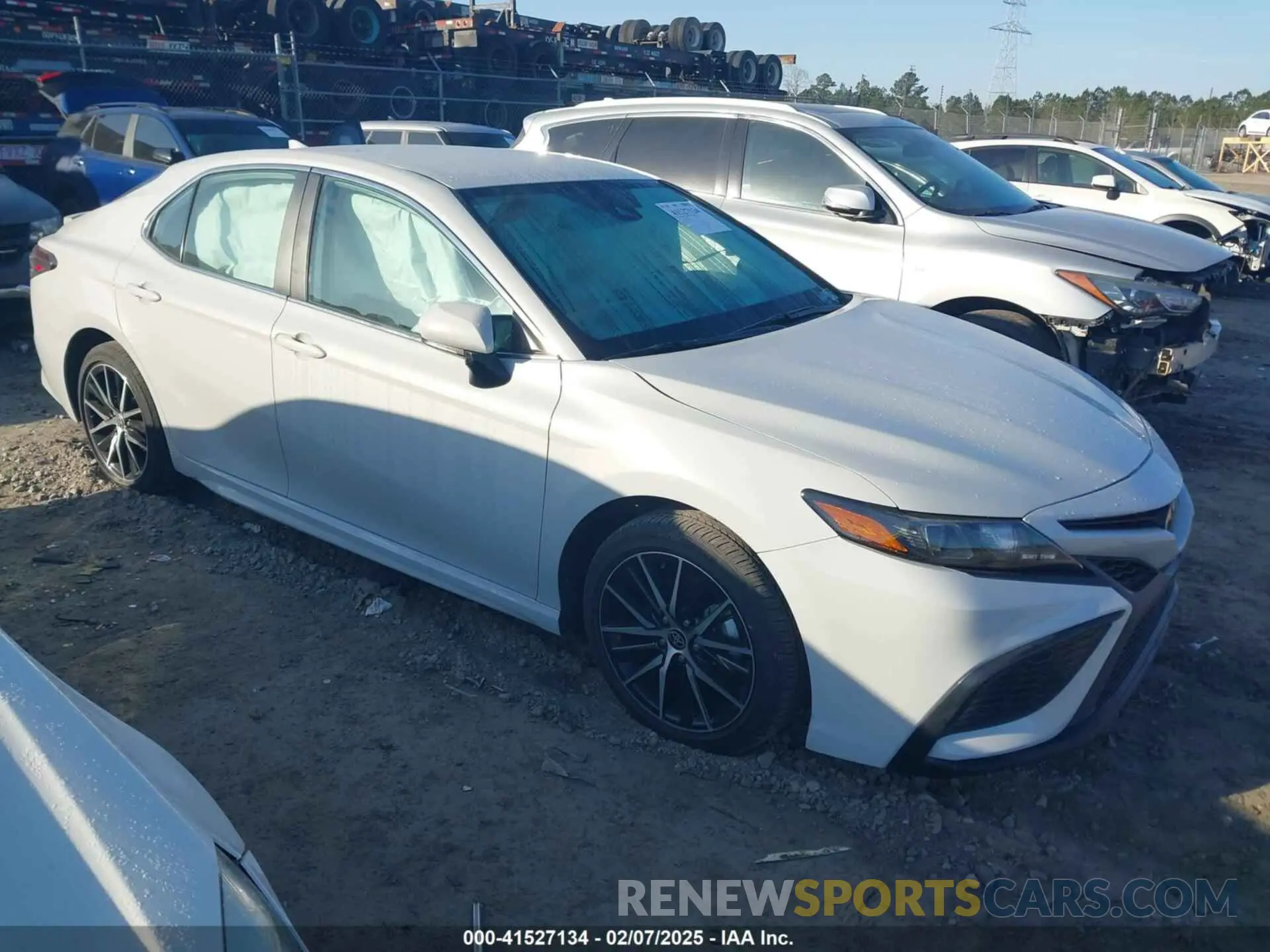 1 Photograph of a damaged car 4T1T11AKXRU235183 TOYOTA CAMRY 2024
