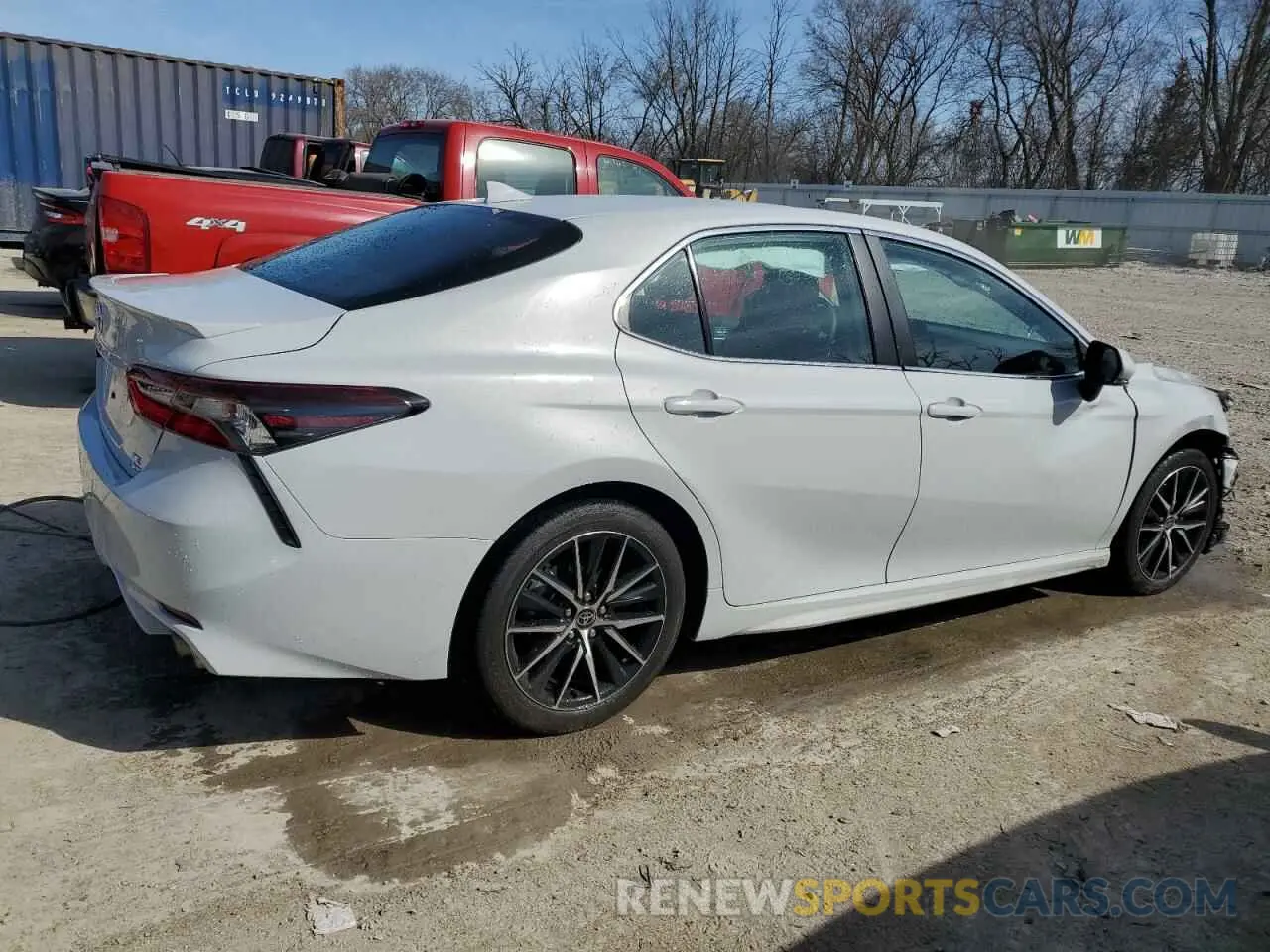 3 Photograph of a damaged car 4T1T11BK1RU115884 TOYOTA CAMRY 2024