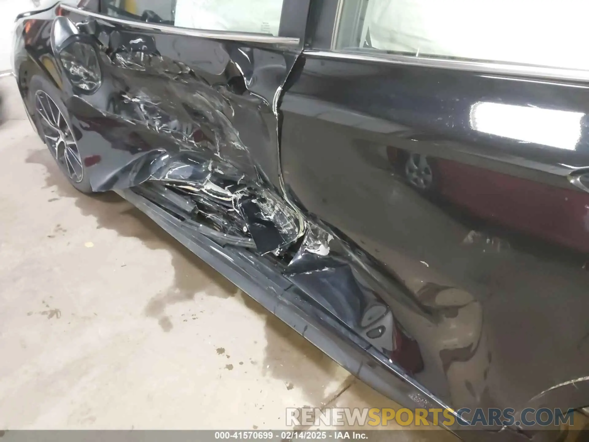 21 Photograph of a damaged car 4T1T11BK3RU127616 TOYOTA CAMRY 2024