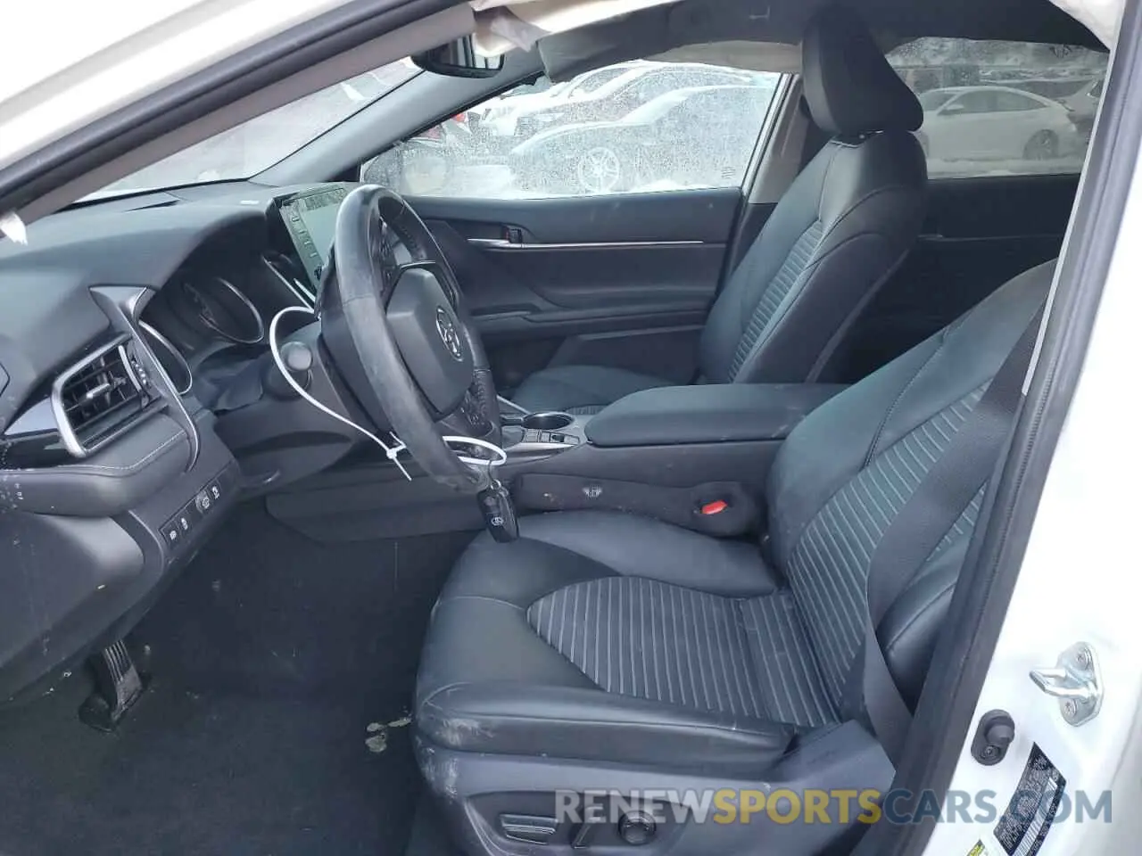 7 Photograph of a damaged car 4T1T31AK3RU064559 TOYOTA CAMRY 2024