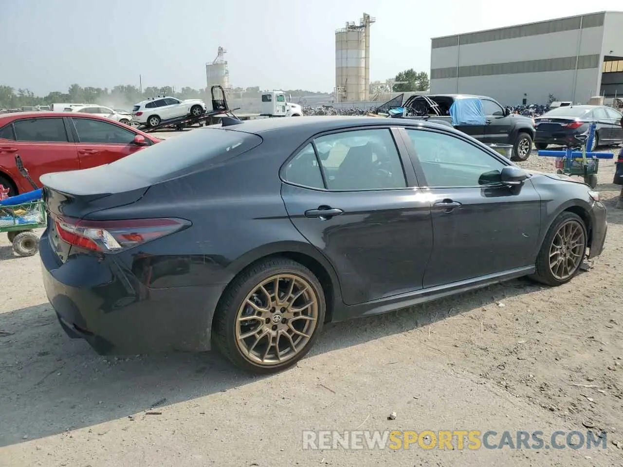 3 Photograph of a damaged car 4T1T31AK8RU069045 TOYOTA CAMRY 2024